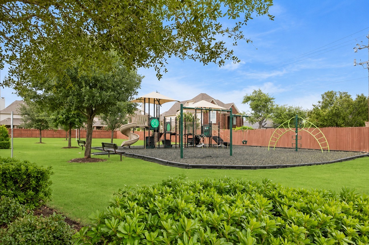 13209 Dartmoor Terrace Drive Property Photo 33