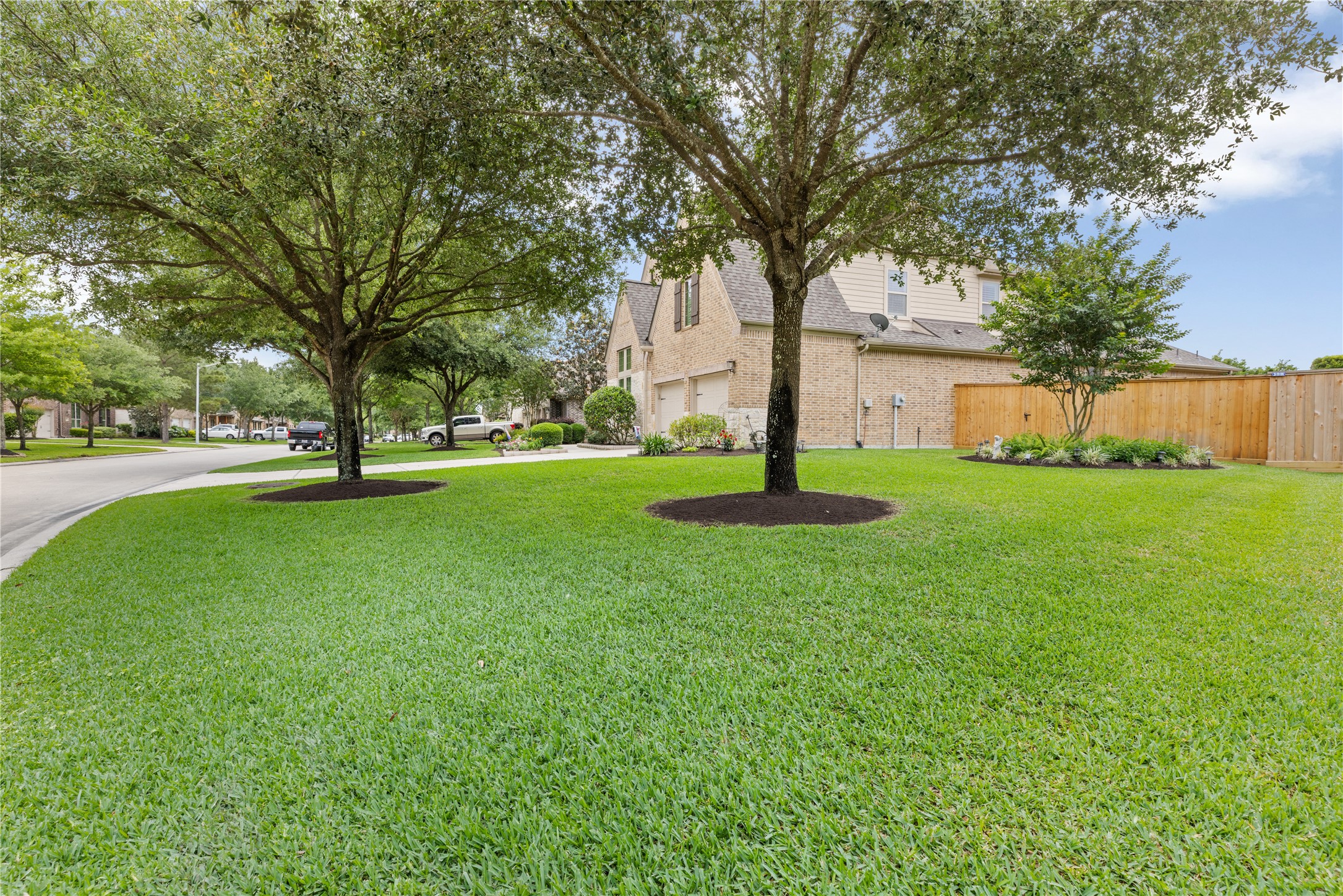 24964 Stratton Meadows Drive Property Photo 2