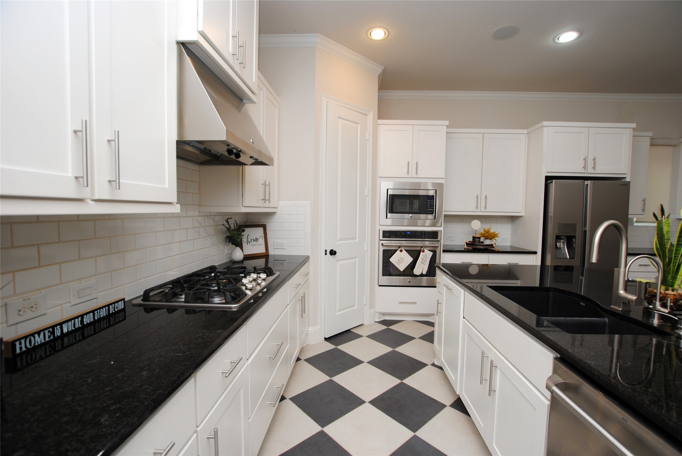 2032 Arrowood Glen Drive Property Photo 14