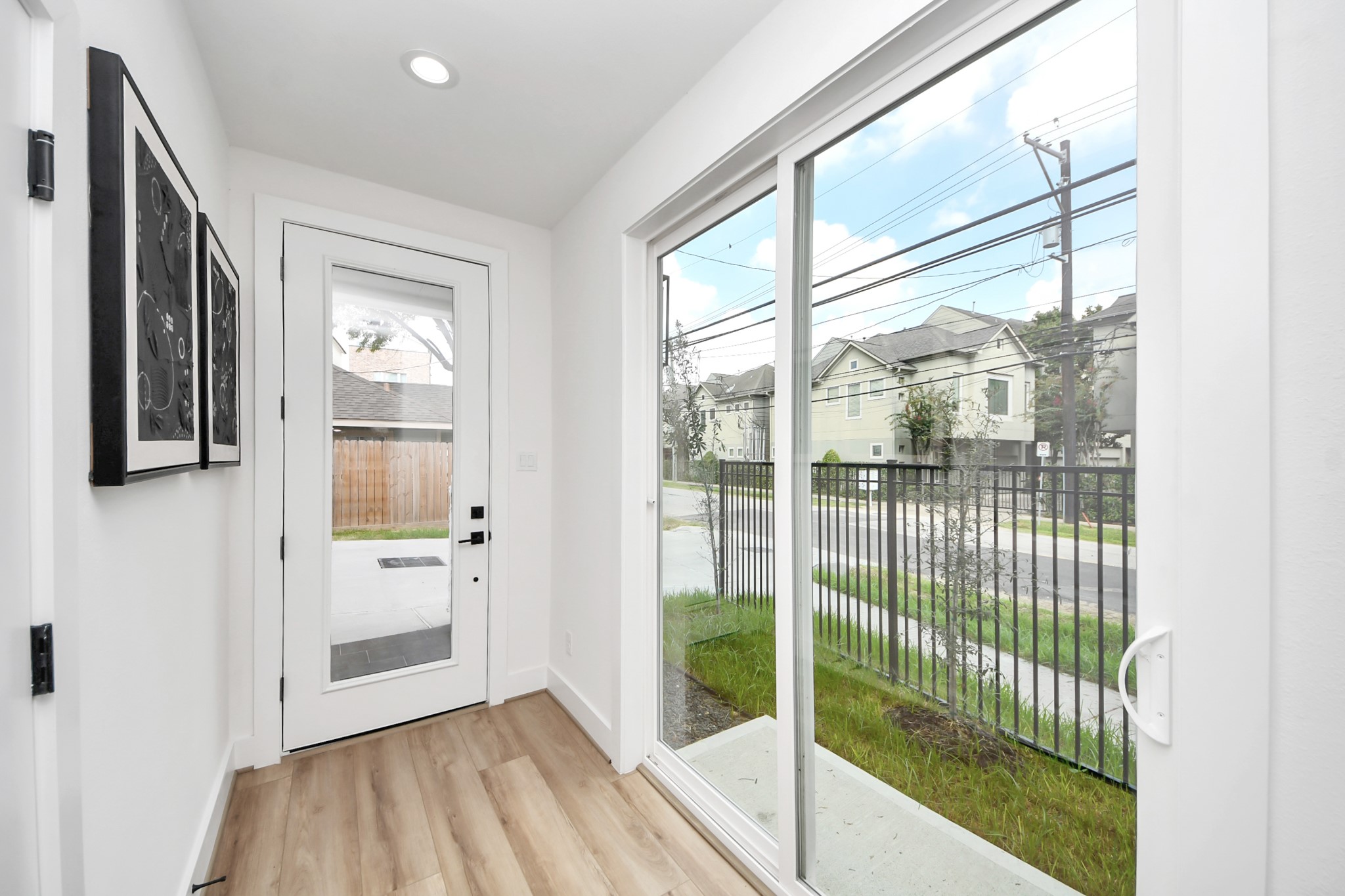 4327 Center Street Property Photo 6