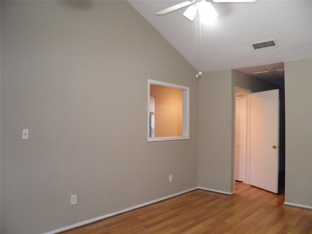 9901 Sharpcrest Street D1 Property Photo 6