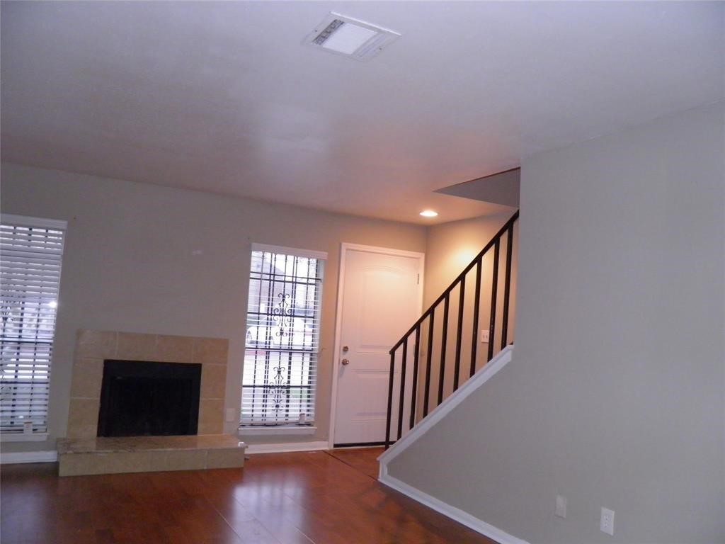 9901 Sharpcrest Street D1 Property Photo 7