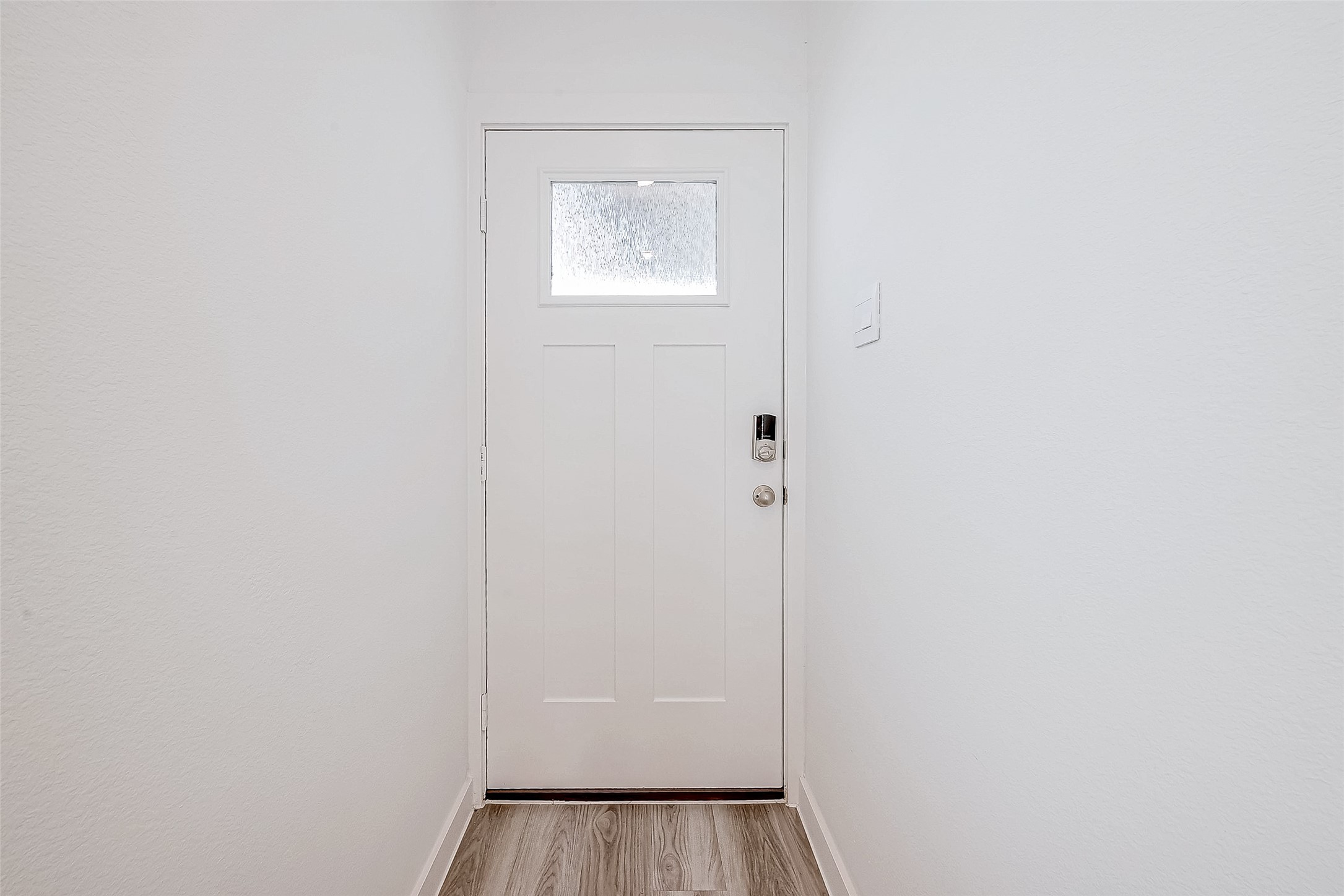 3204 Crown Gate Drive Property Photo 4