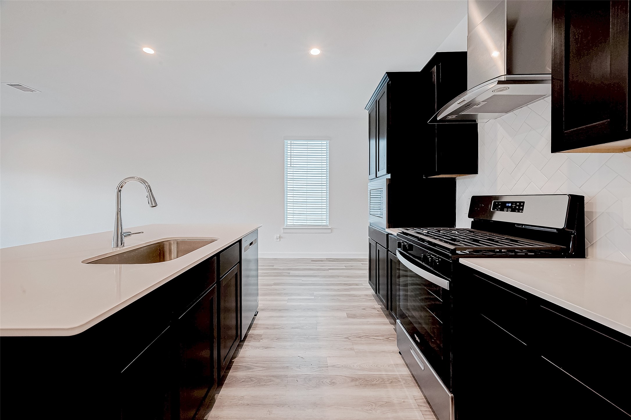 3204 Crown Gate Drive Property Photo 11