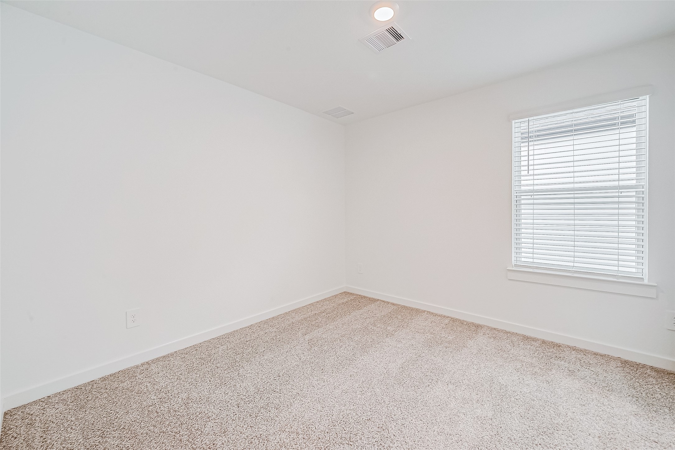 3204 Crown Gate Drive Property Photo 16