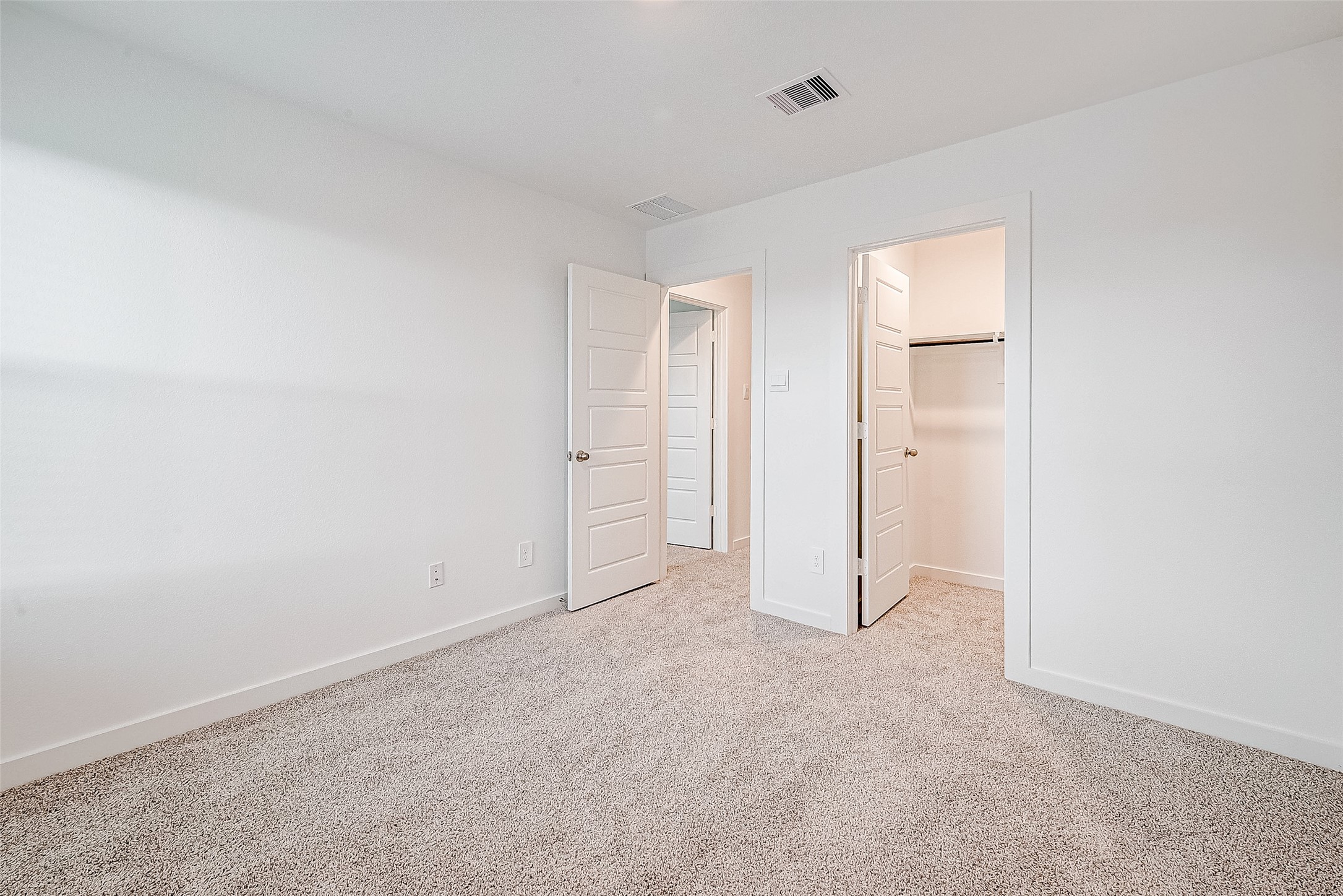 3204 Crown Gate Drive Property Photo 24