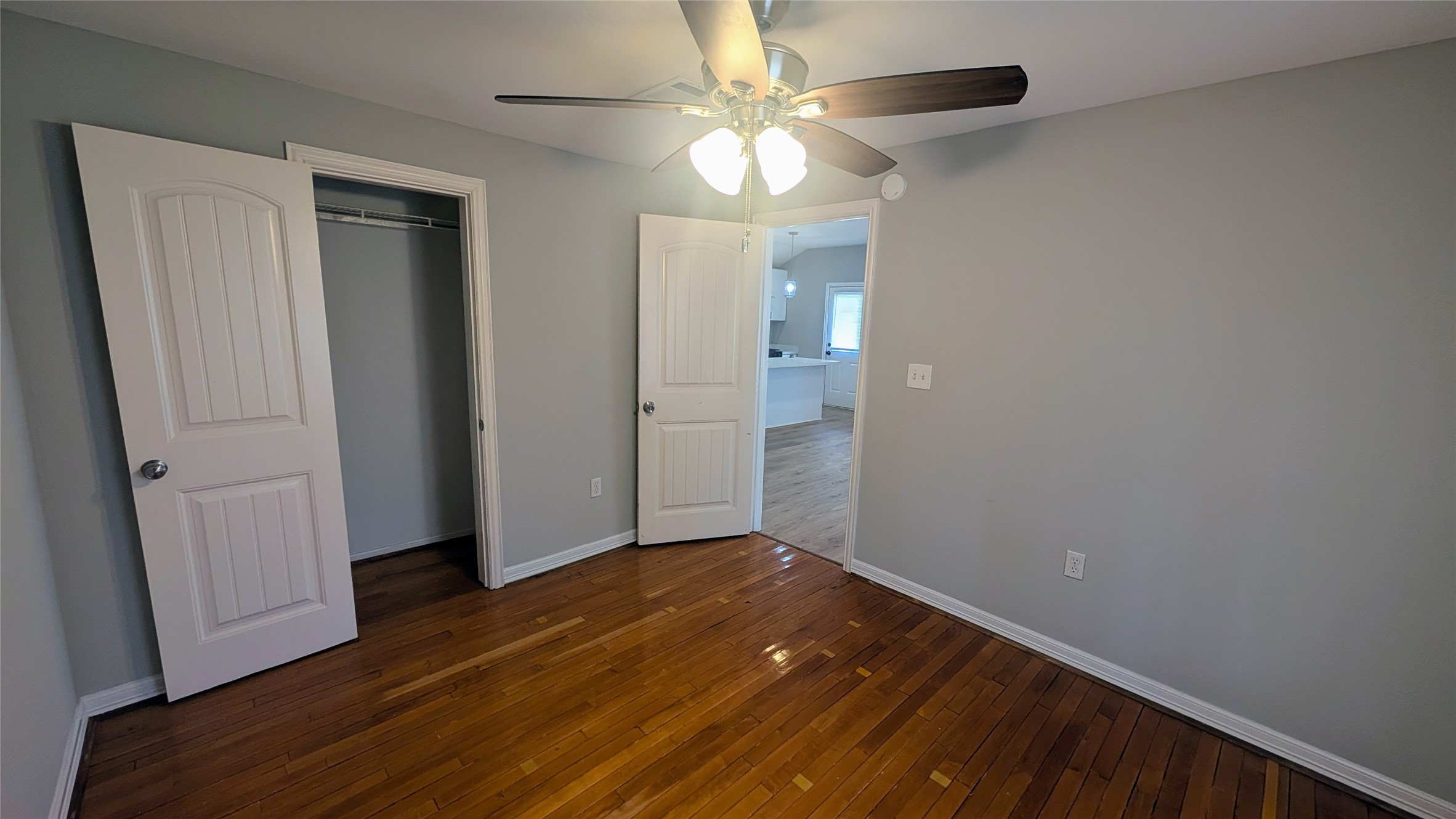 7521 Laredo Street Property Photo 6