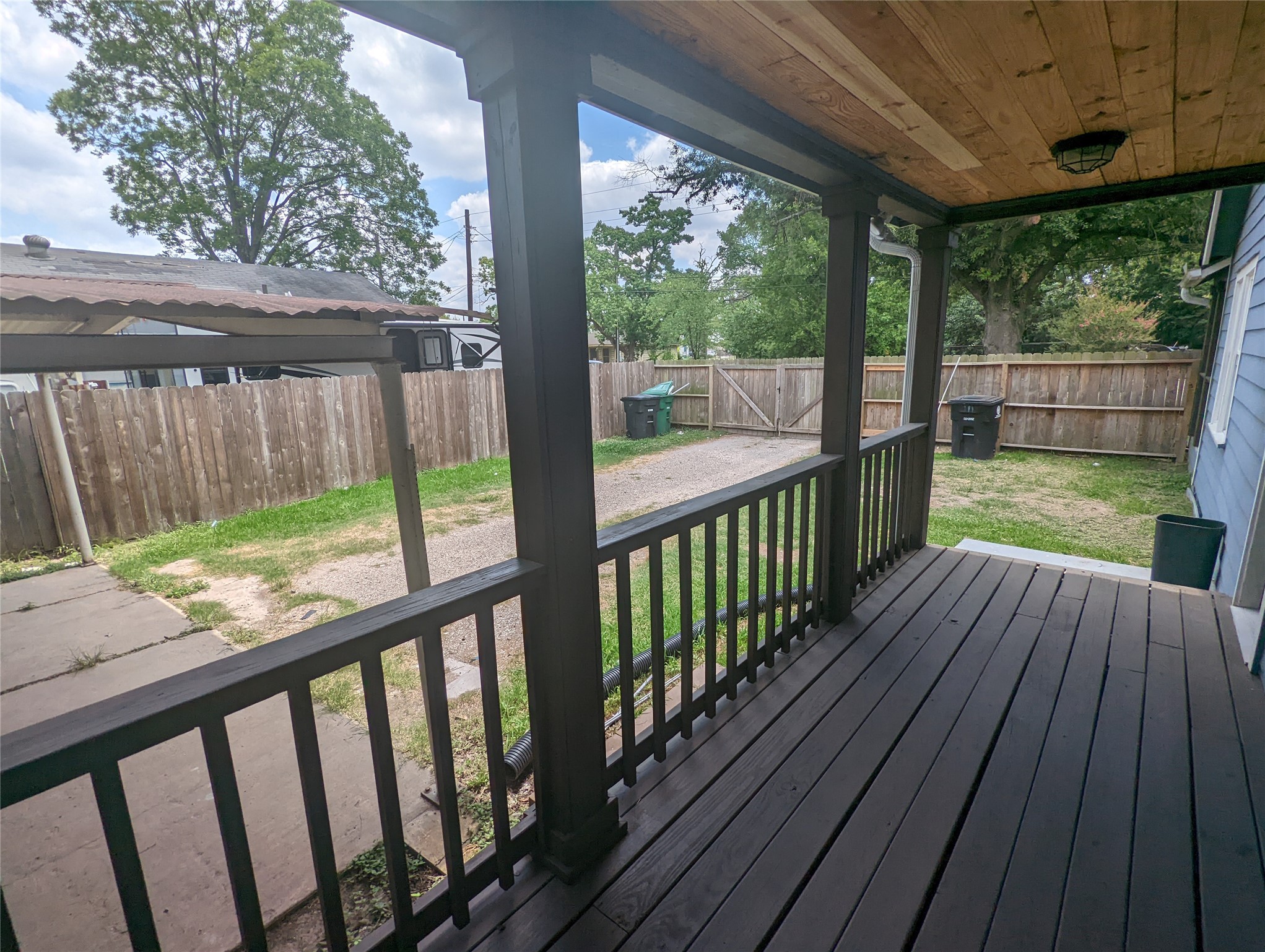7521 Laredo Street Property Photo 22