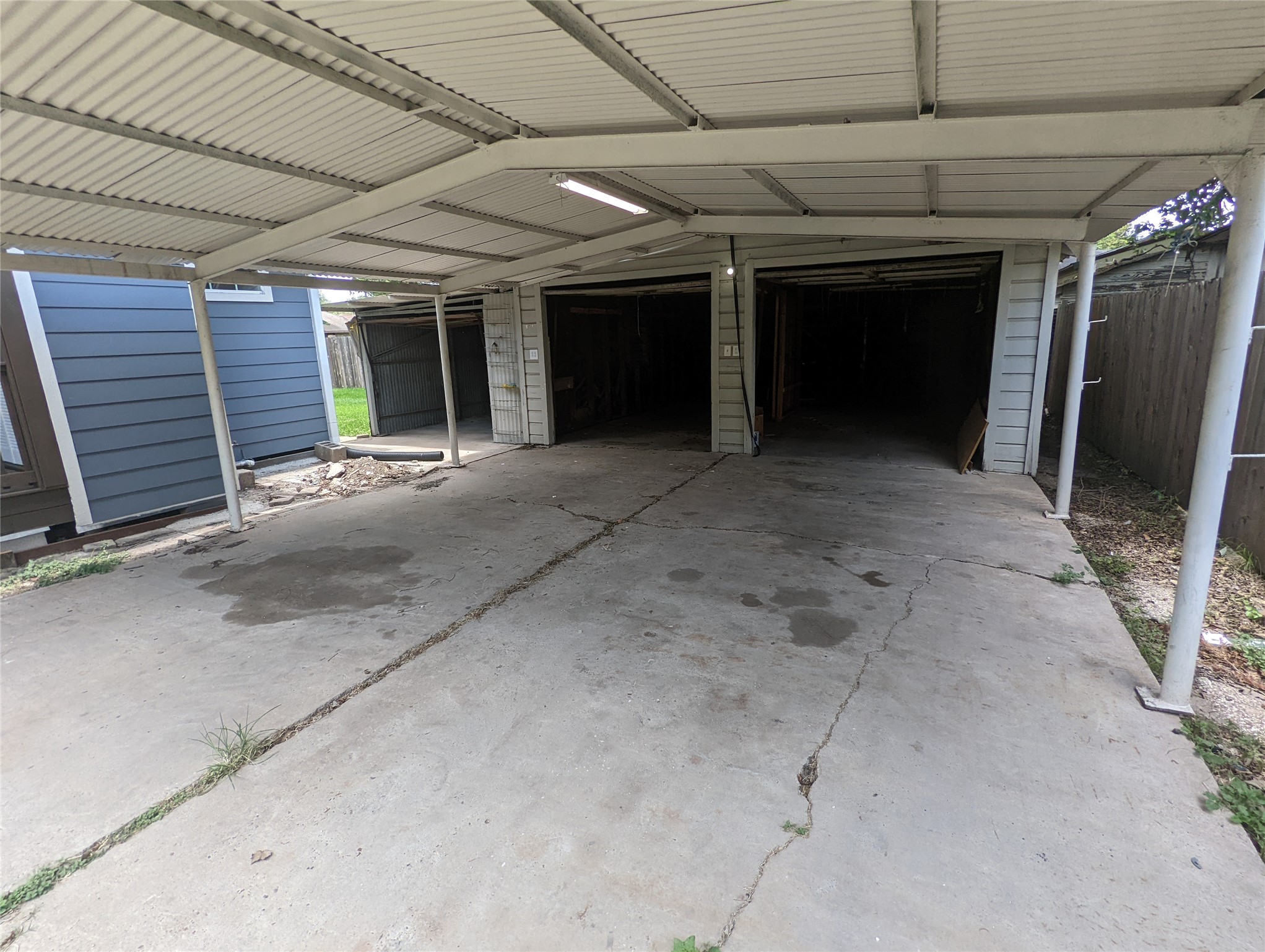 7521 Laredo Street Property Photo 24