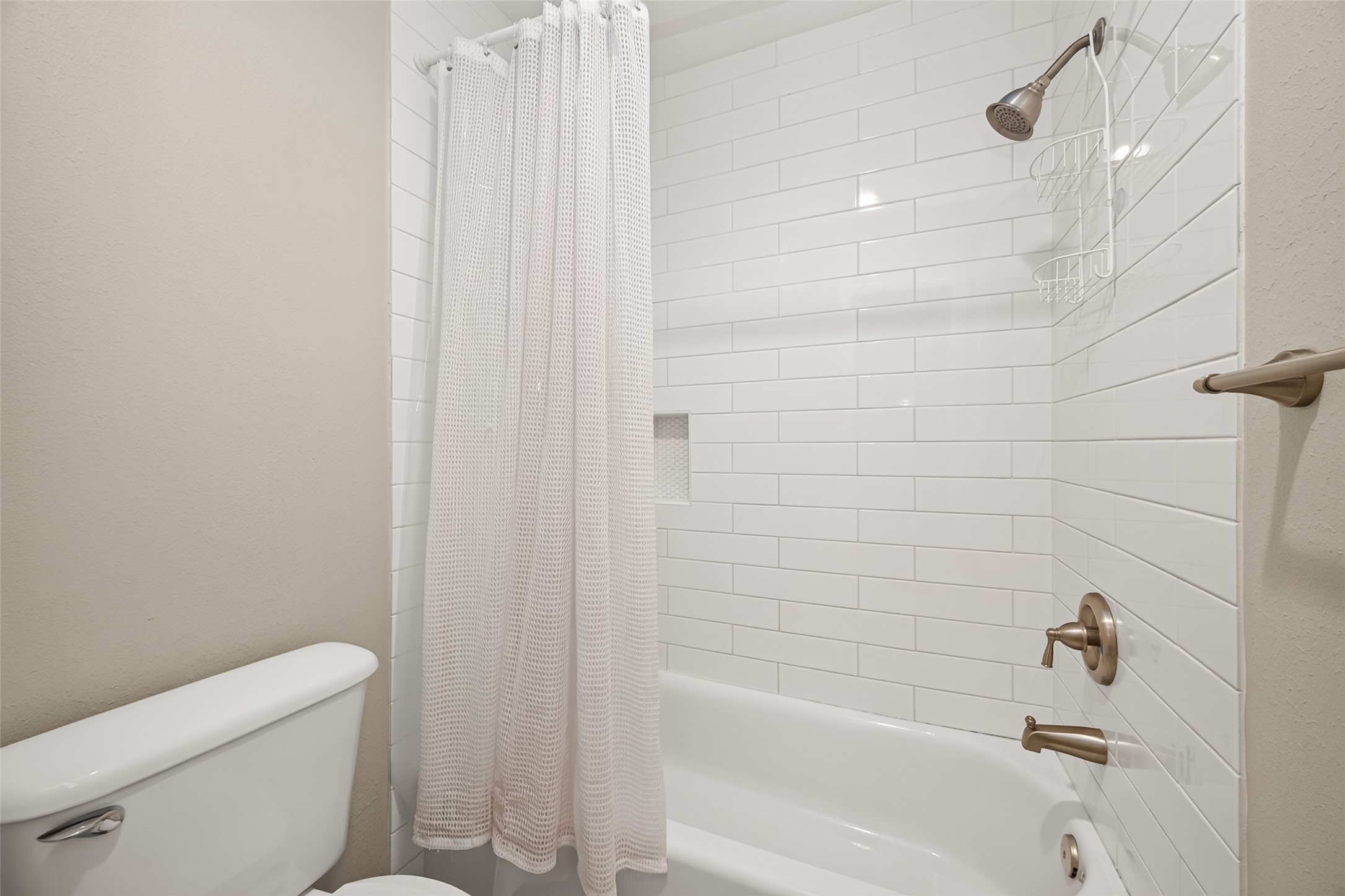 1122 Daria Drive Property Photo 25