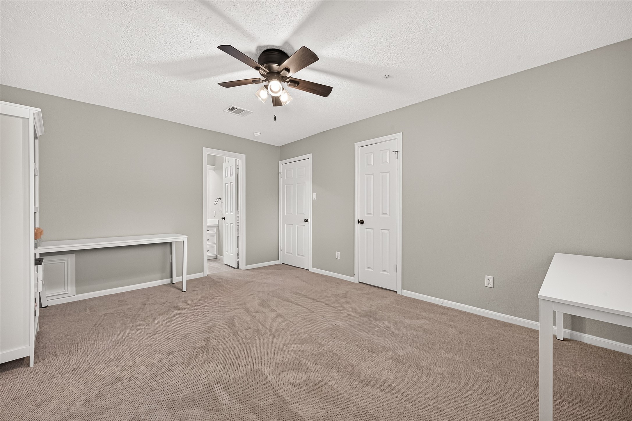 1122 Daria Drive Property Photo 27