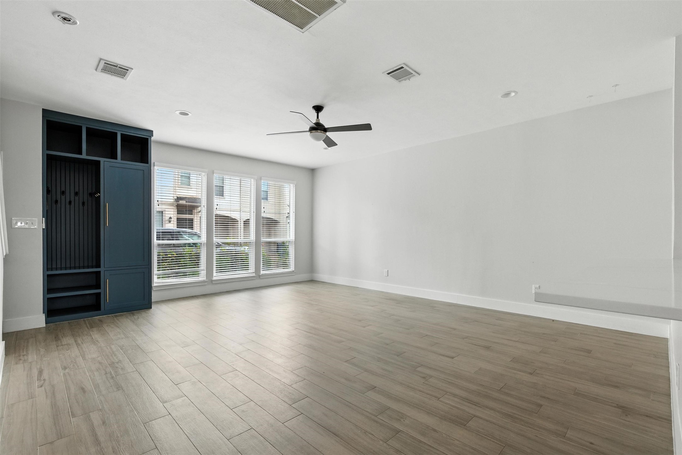 2020 Bailey Street Property Photo 4