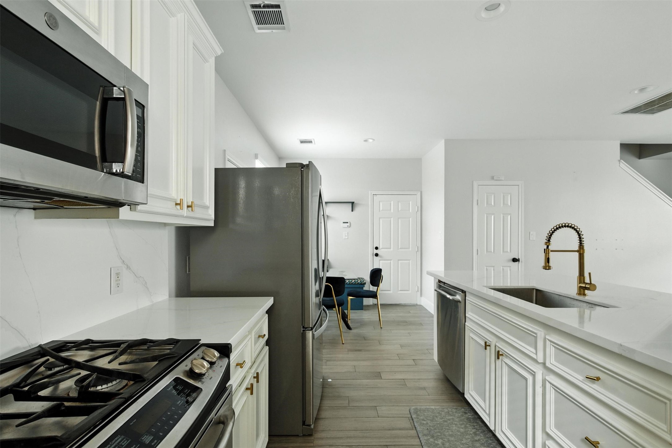 2020 Bailey Street Property Photo 10