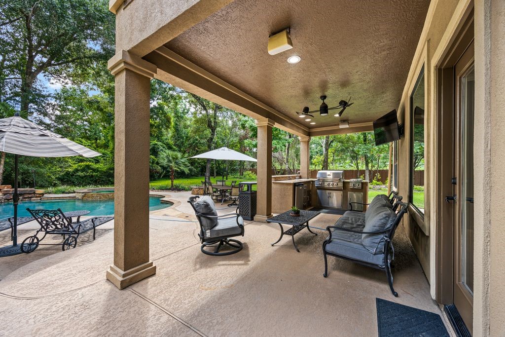 27722 Tiverton Ct Property Photo 23