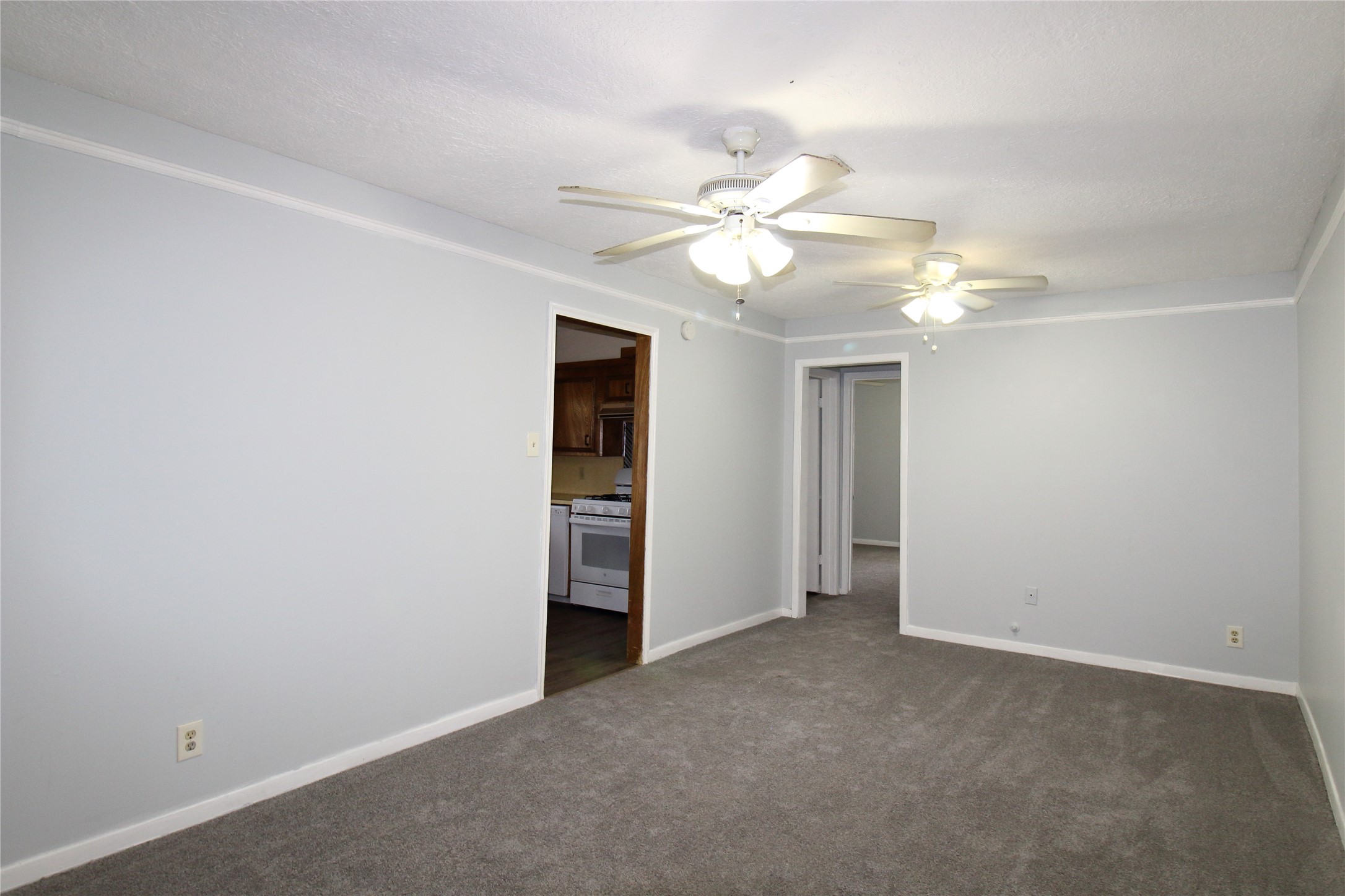 402 Chandler Drive Property Photo 4