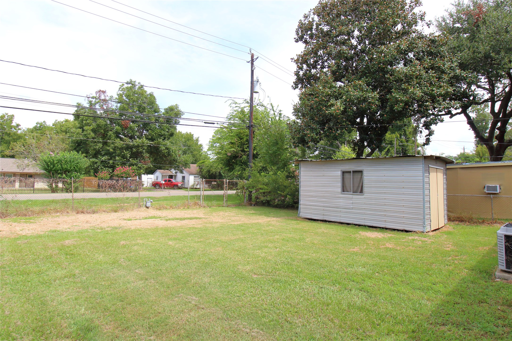 402 Chandler Drive Property Photo 14