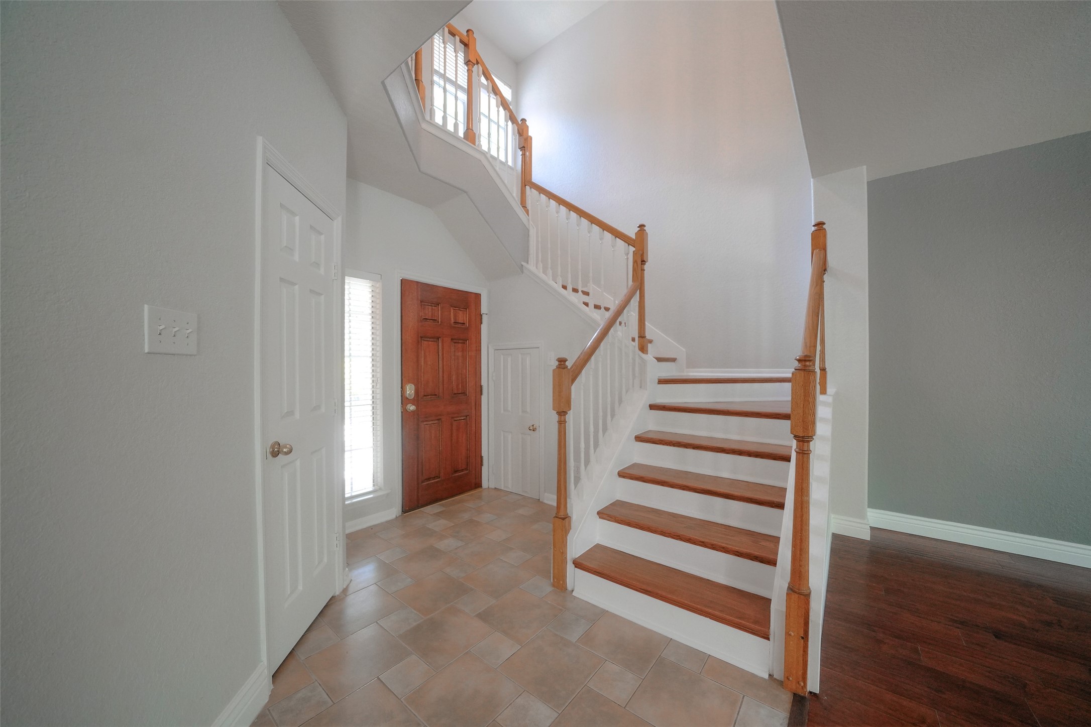 23 Endor Forest Place Property Photo 4