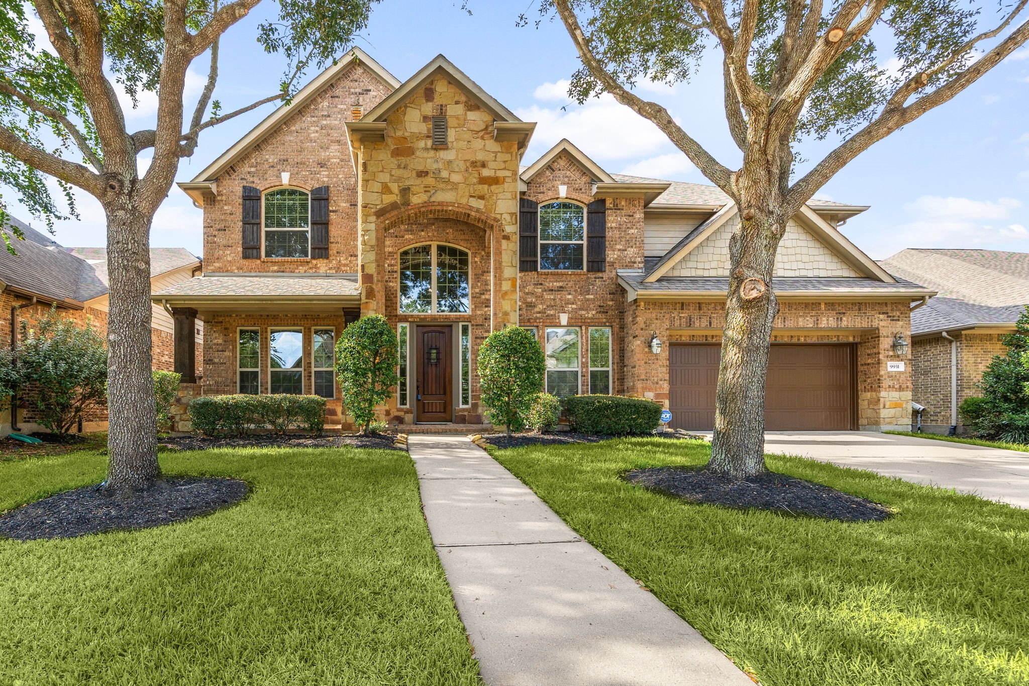 9931 Hutton Park Drive Property Photo 1