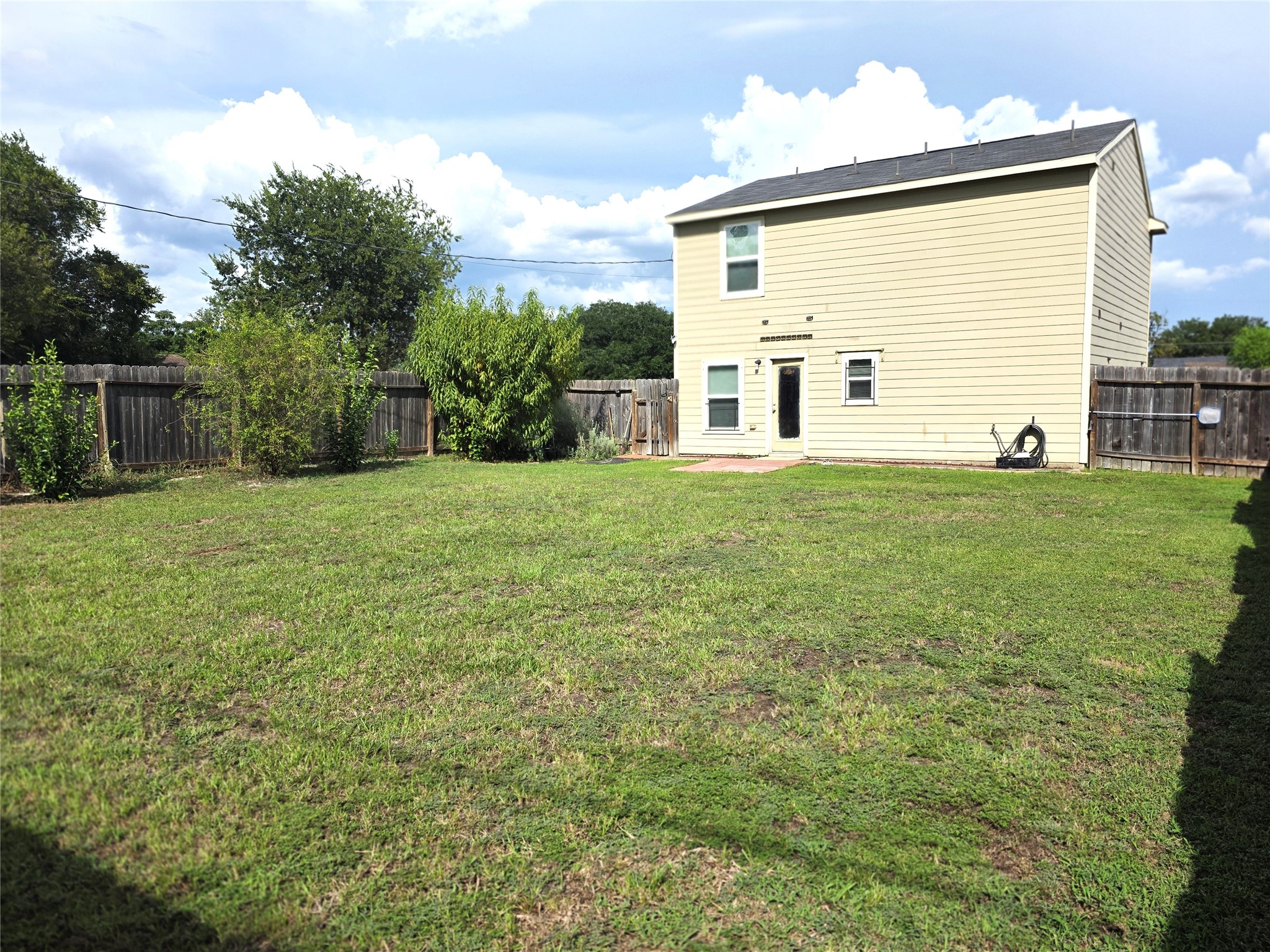 2009 6th Street Property Photo 4