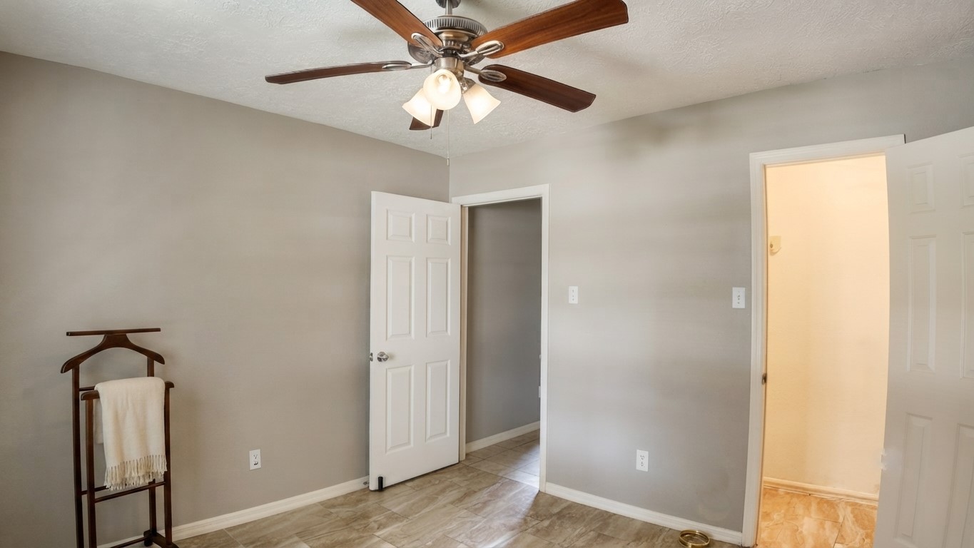 13624 Sableglen Street Property Photo 19