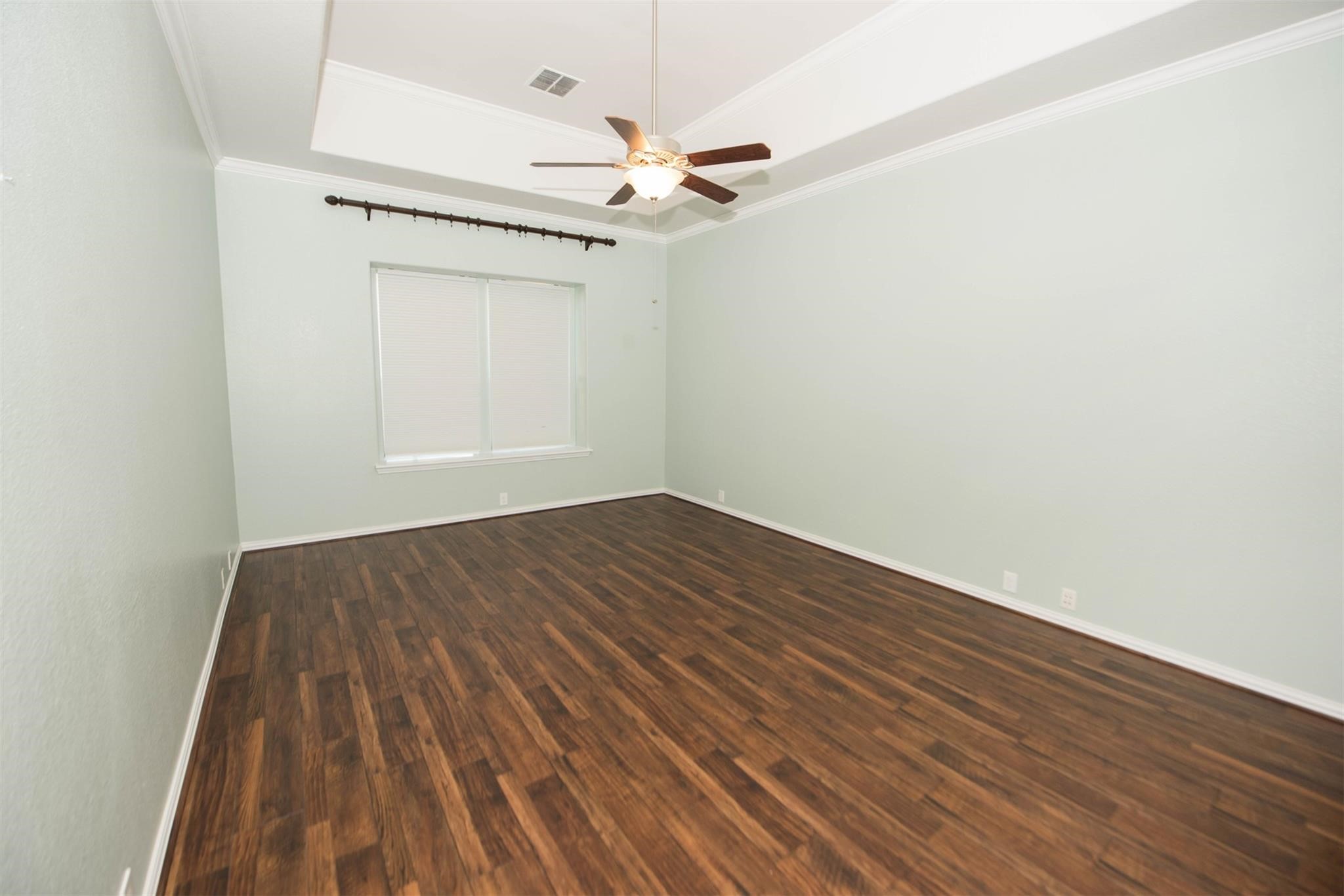 17422 Aldenwilds Lane Property Photo 12