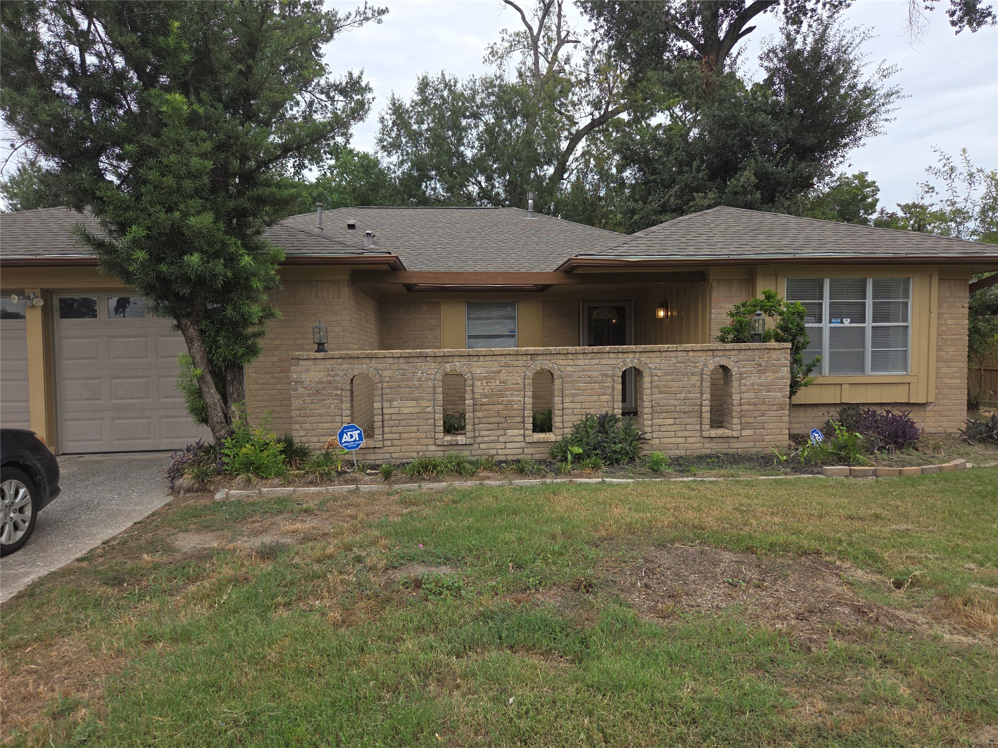 5926 Black Maple Lane Property Photo 2