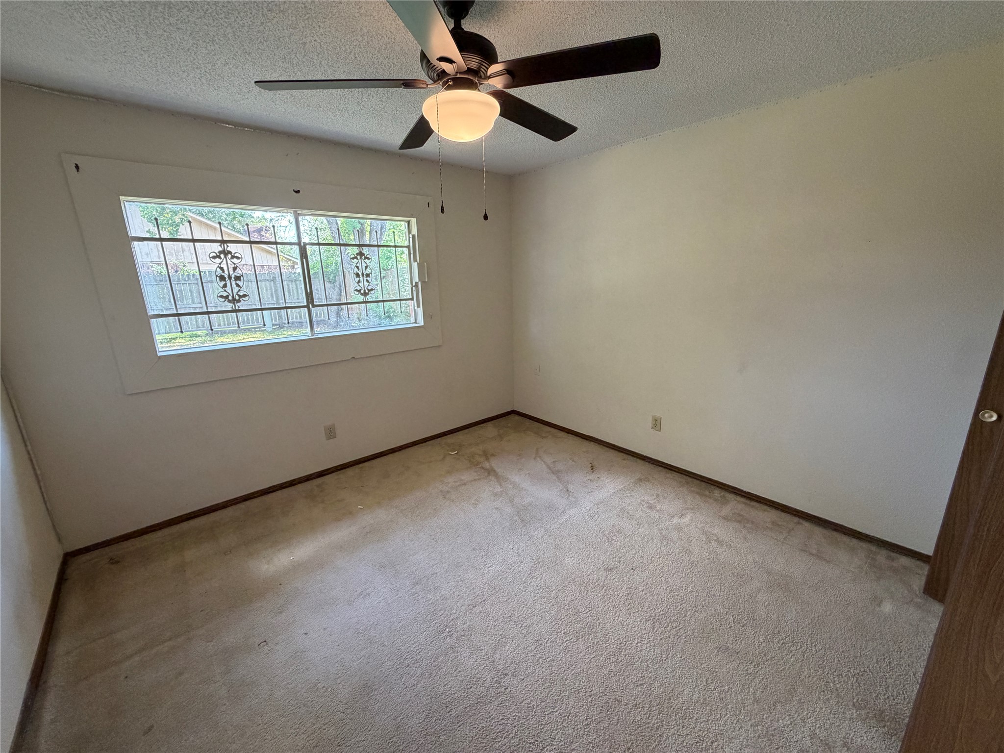 20006 Timber Forest Drive Property Photo 5