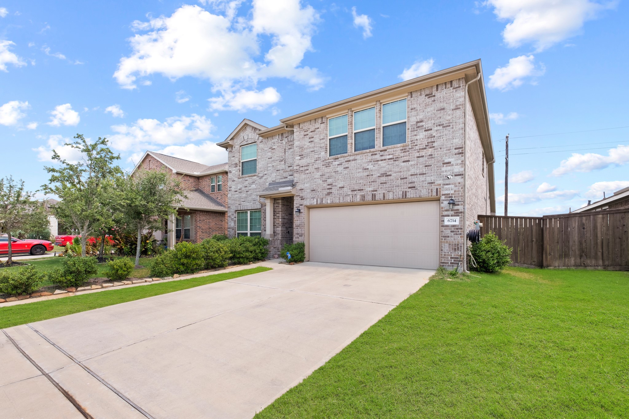 6714 Barrington Creek Trace Property Photo 4