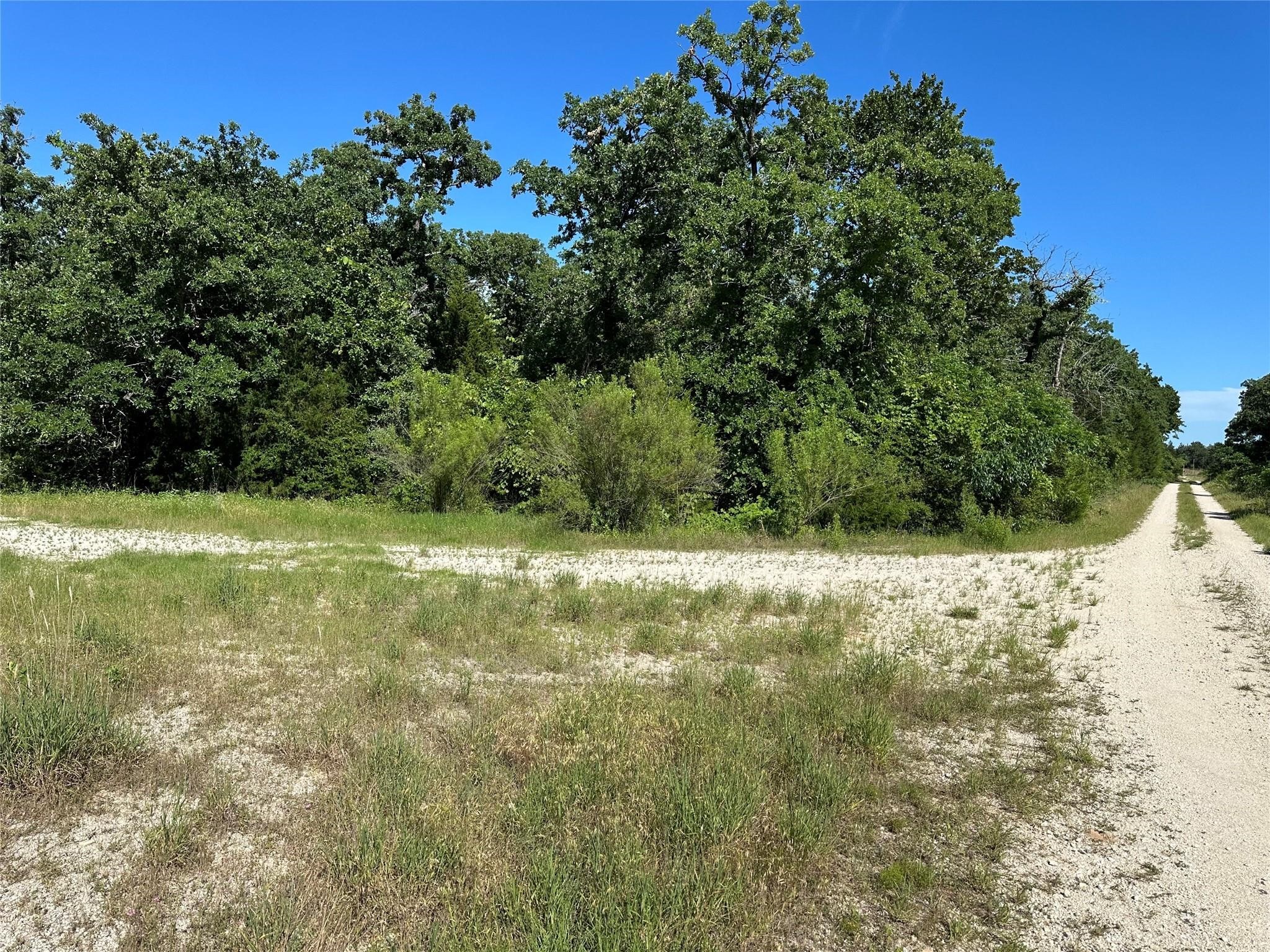 T.b.d. Fcr 720 Property Photo 4