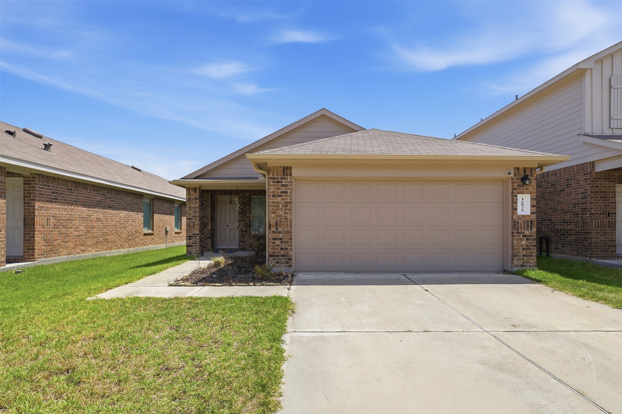 16826 Short Pines Drive Property Photo 1