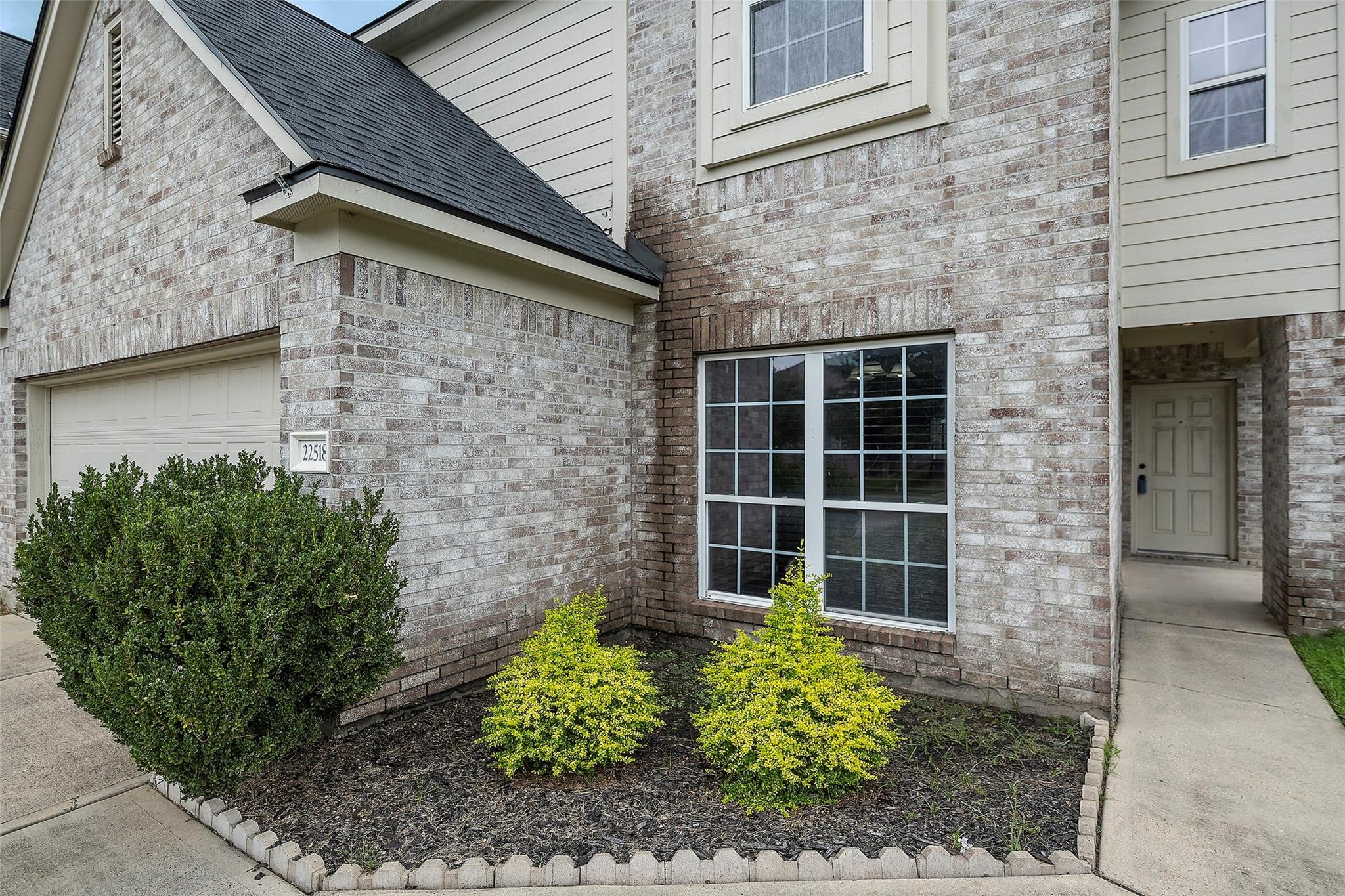 22518 Spring Link Court Property Photo 2