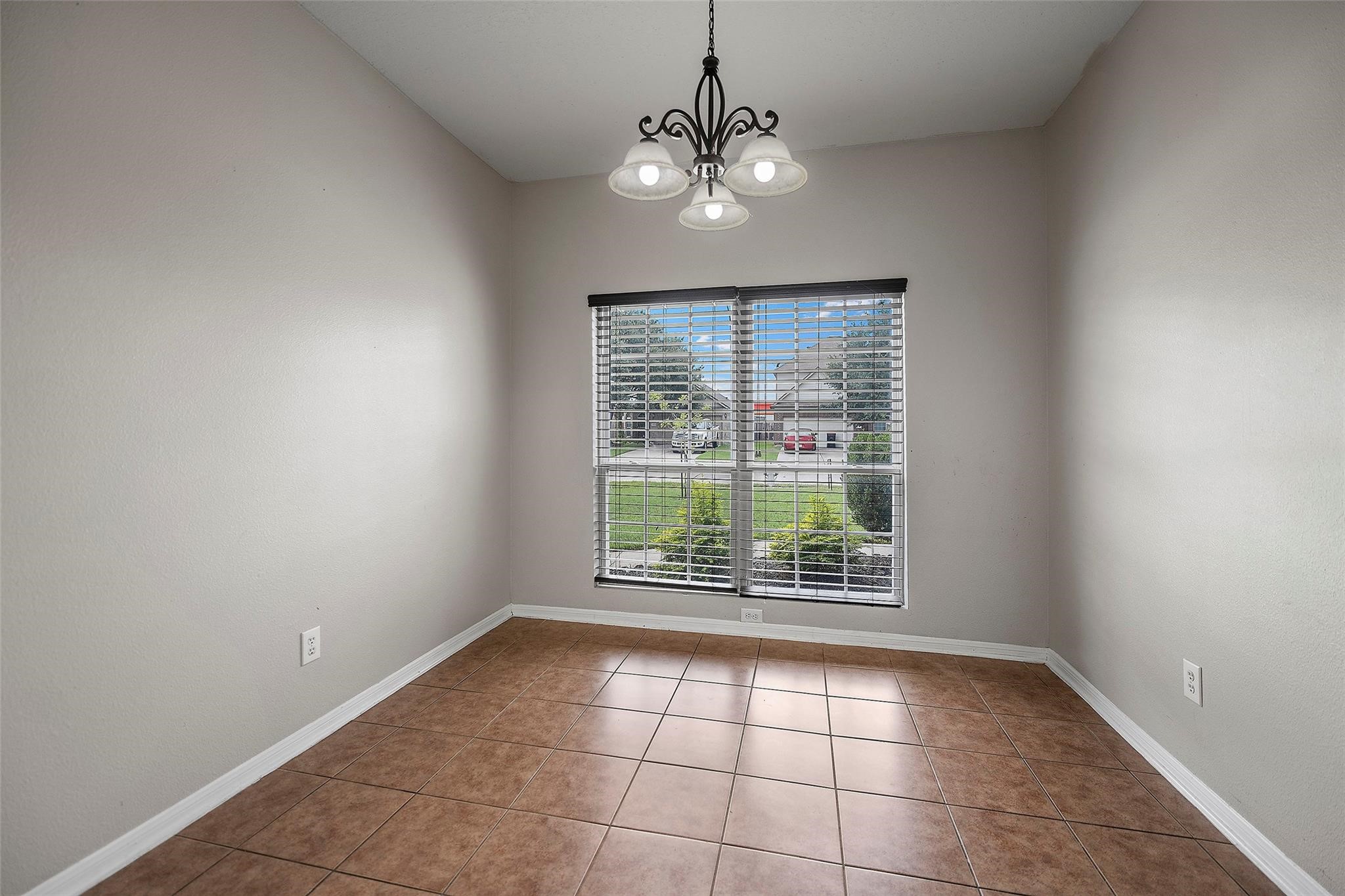 22518 Spring Link Court Property Photo 6