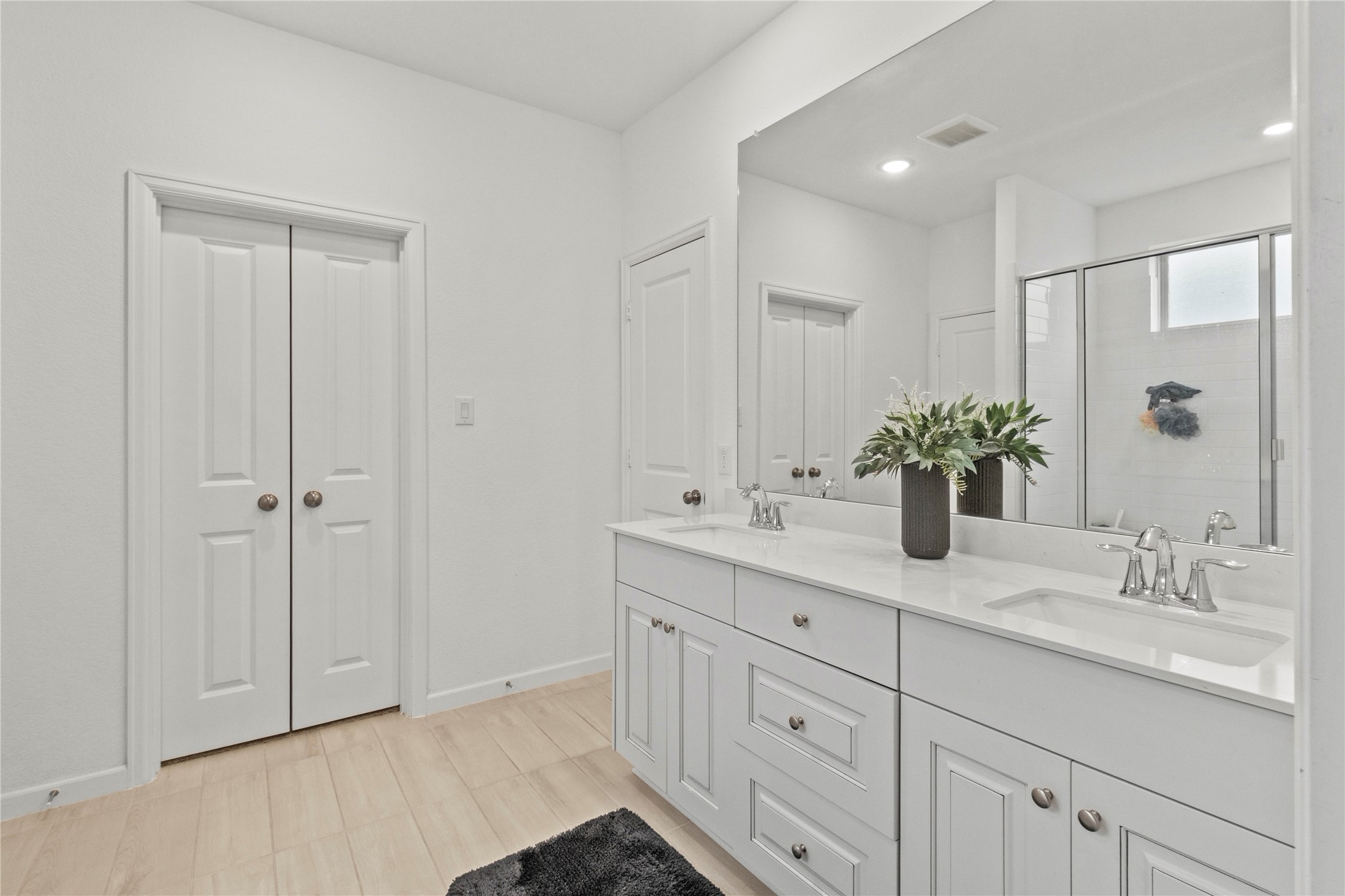 2909 Ballast Green Drive Property Photo 9