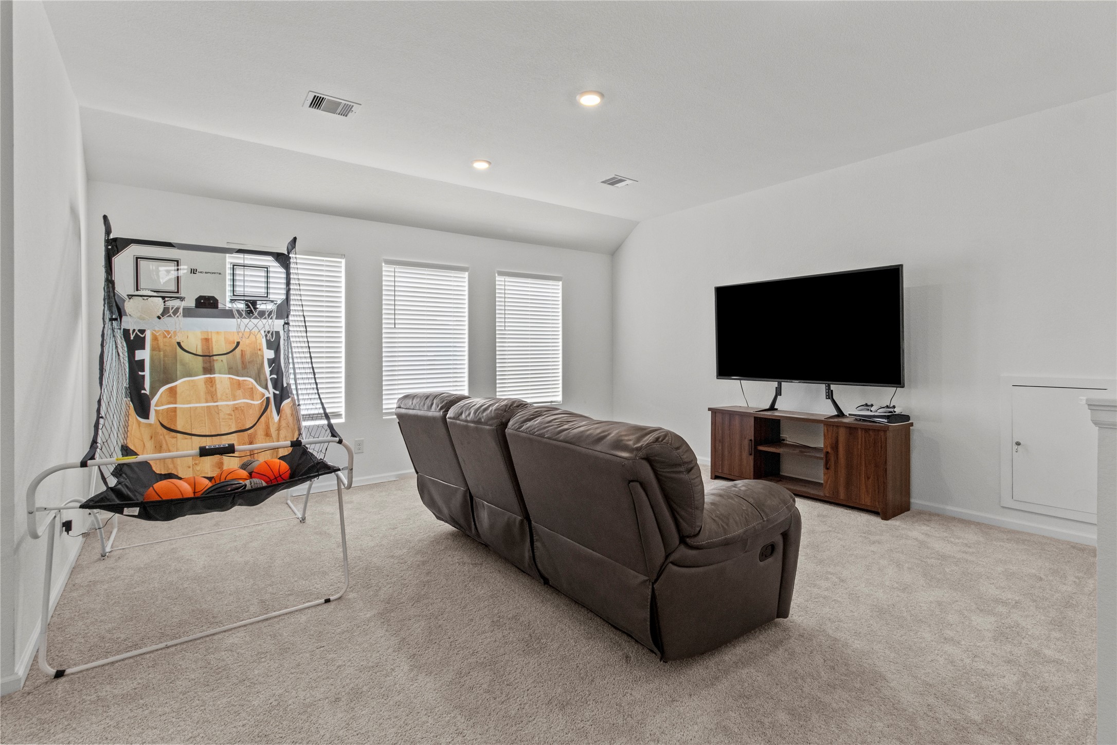 2909 Ballast Green Drive Property Photo 13