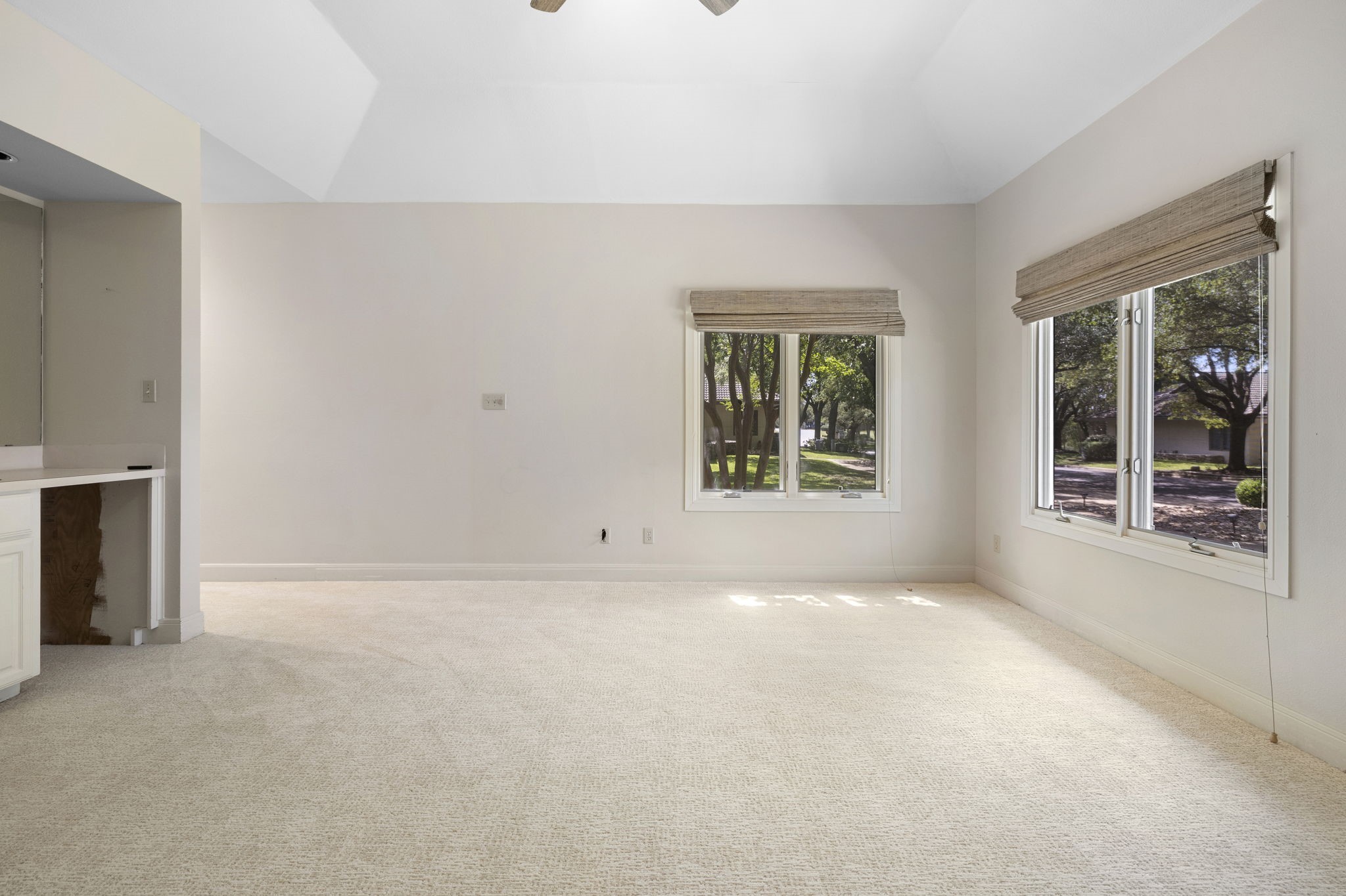 1609 Clubhouse Hill Drive Property Photo 14