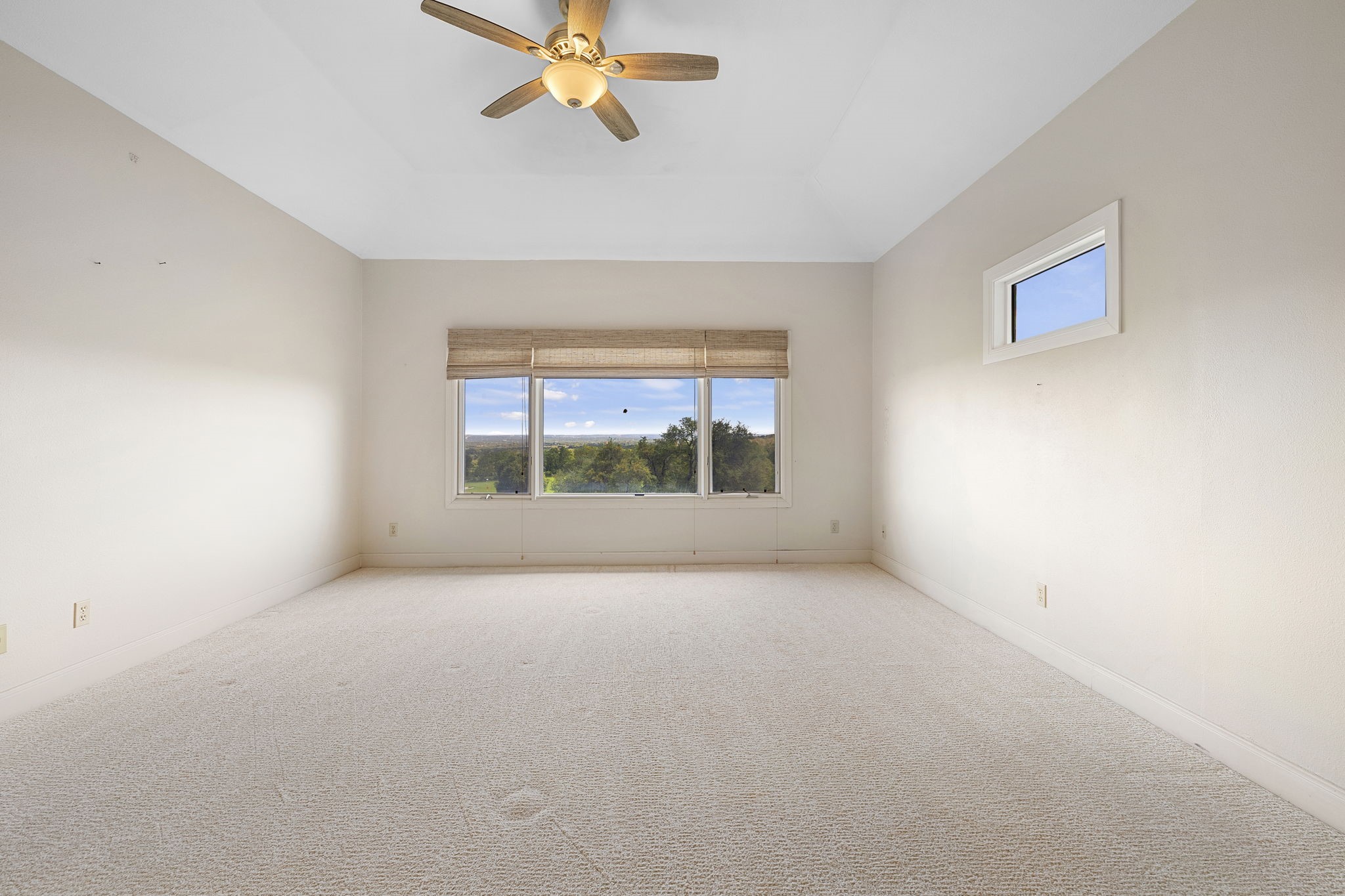 1609 Clubhouse Hill Drive Property Photo 19