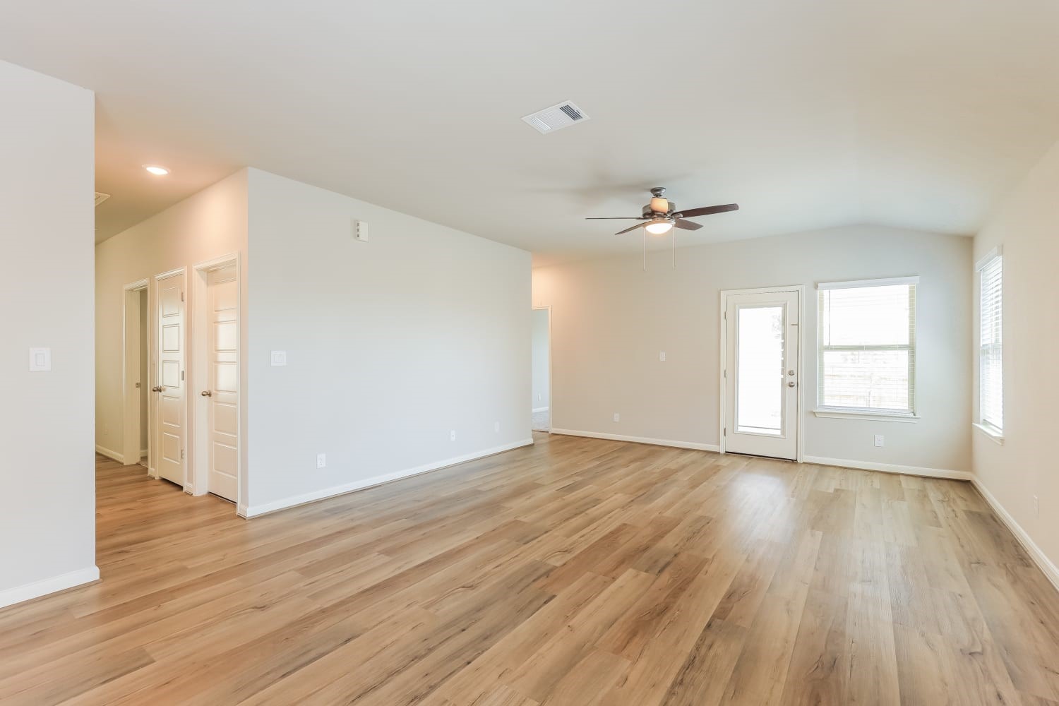 13134 Braxon Pass Property Photo 5