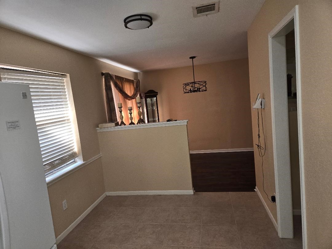 7911 Southmeadow Drive Property Photo 7