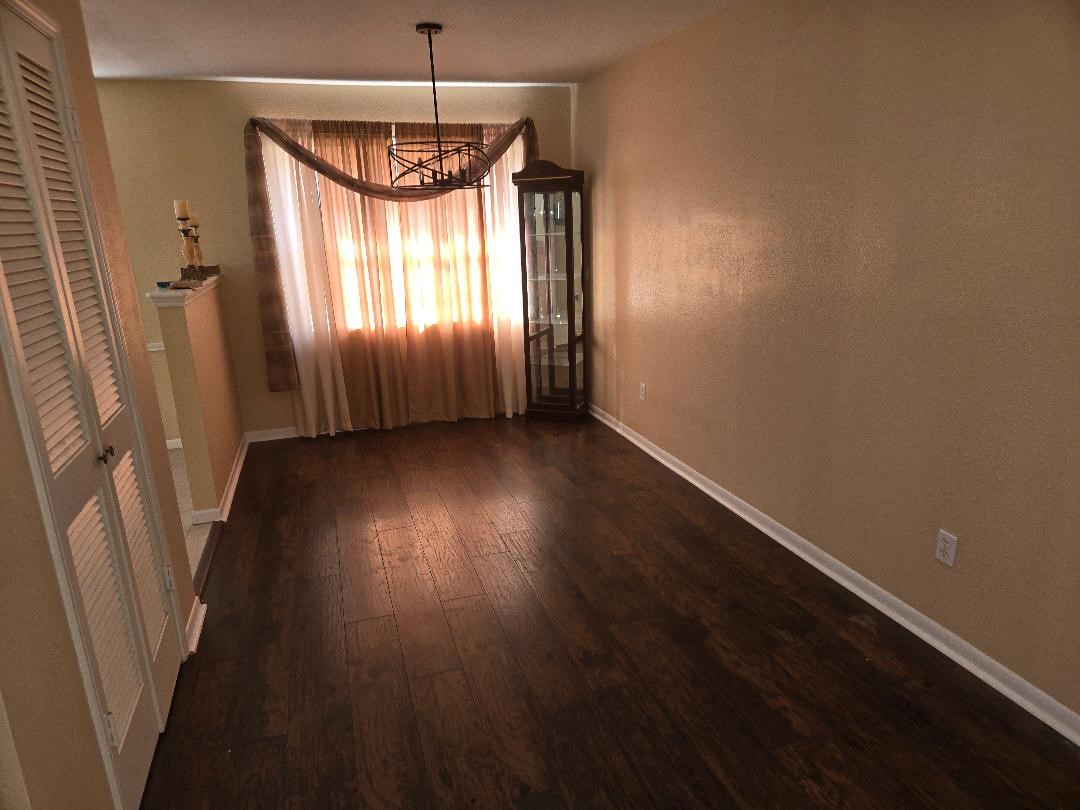 7911 Southmeadow Drive Property Photo 10