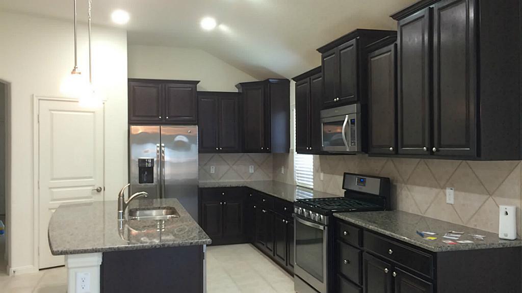 4215 Canton Crest Crest Property Photo 4