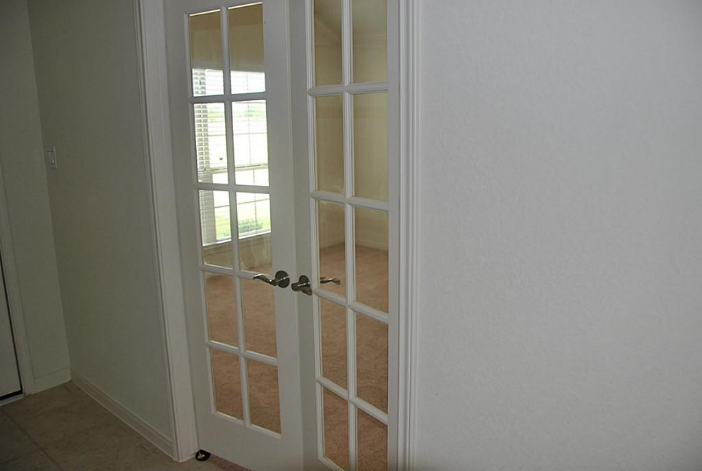 4215 Canton Crest Crest Property Photo 5