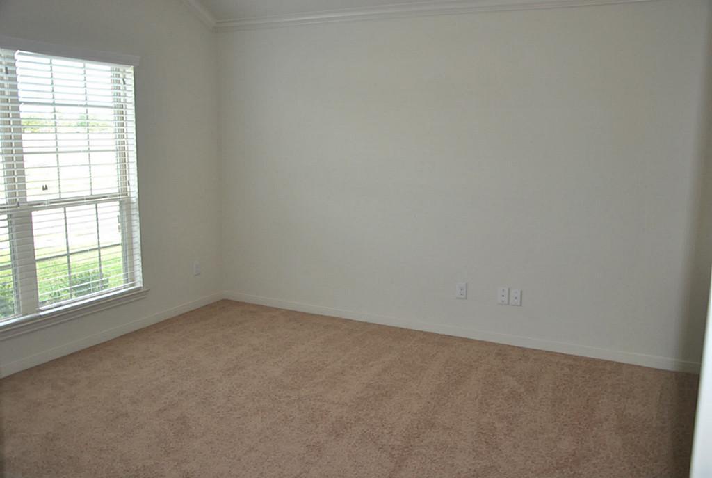 4215 Canton Crest Crest Property Photo 6