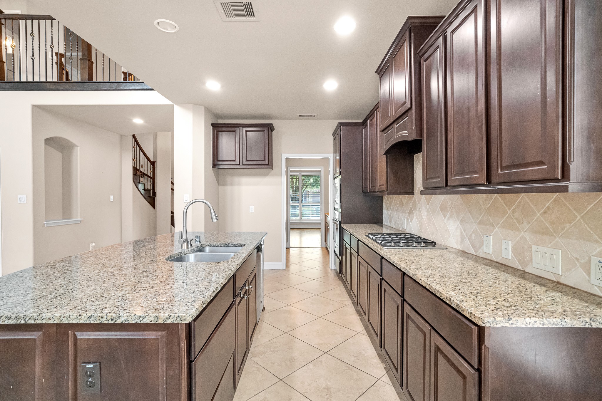 3007 Inglewood Lane Property Photo 10