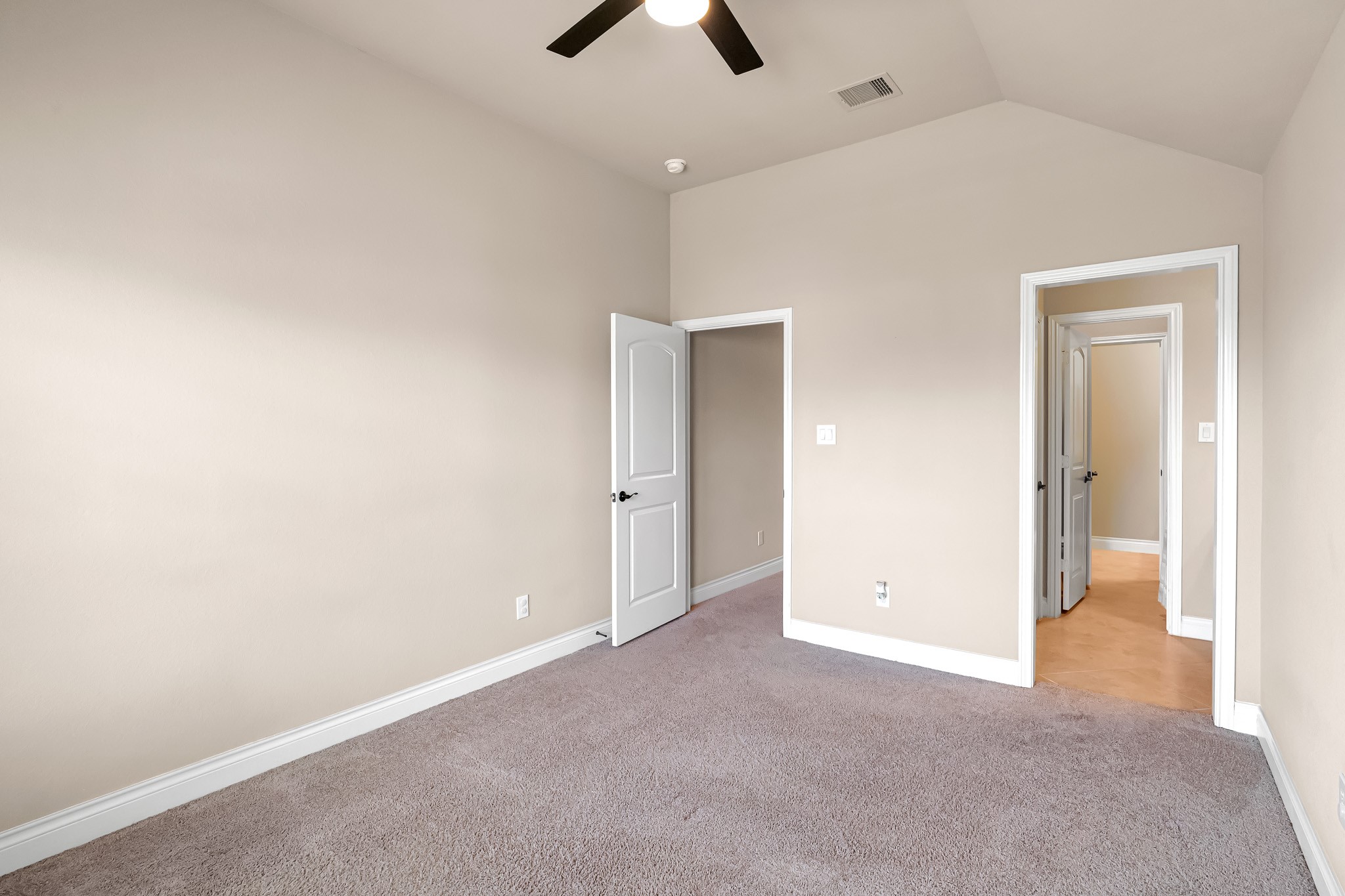 3007 Inglewood Lane Property Photo 27