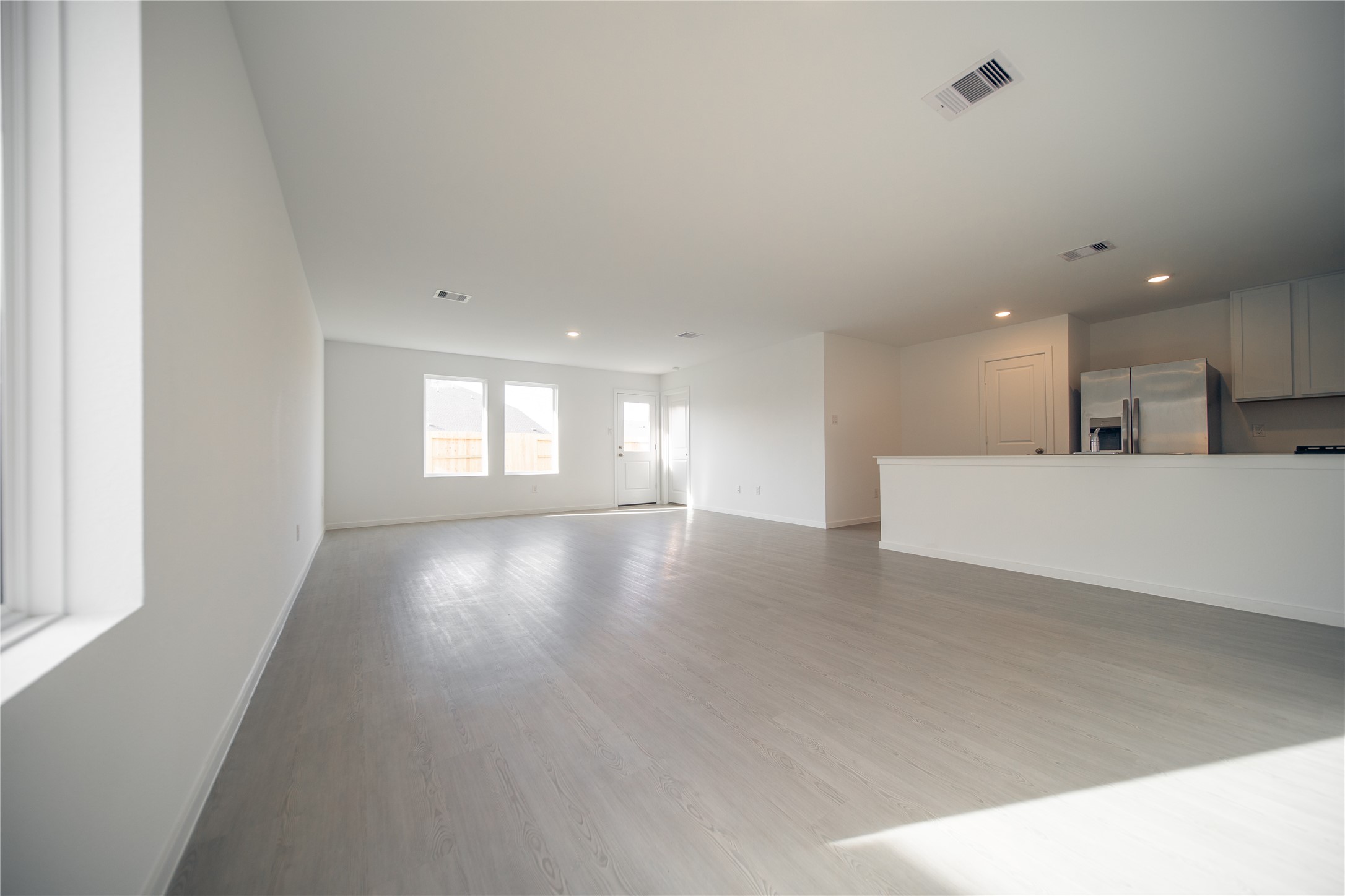 6631 Orange Daylily Lane Property Photo 4