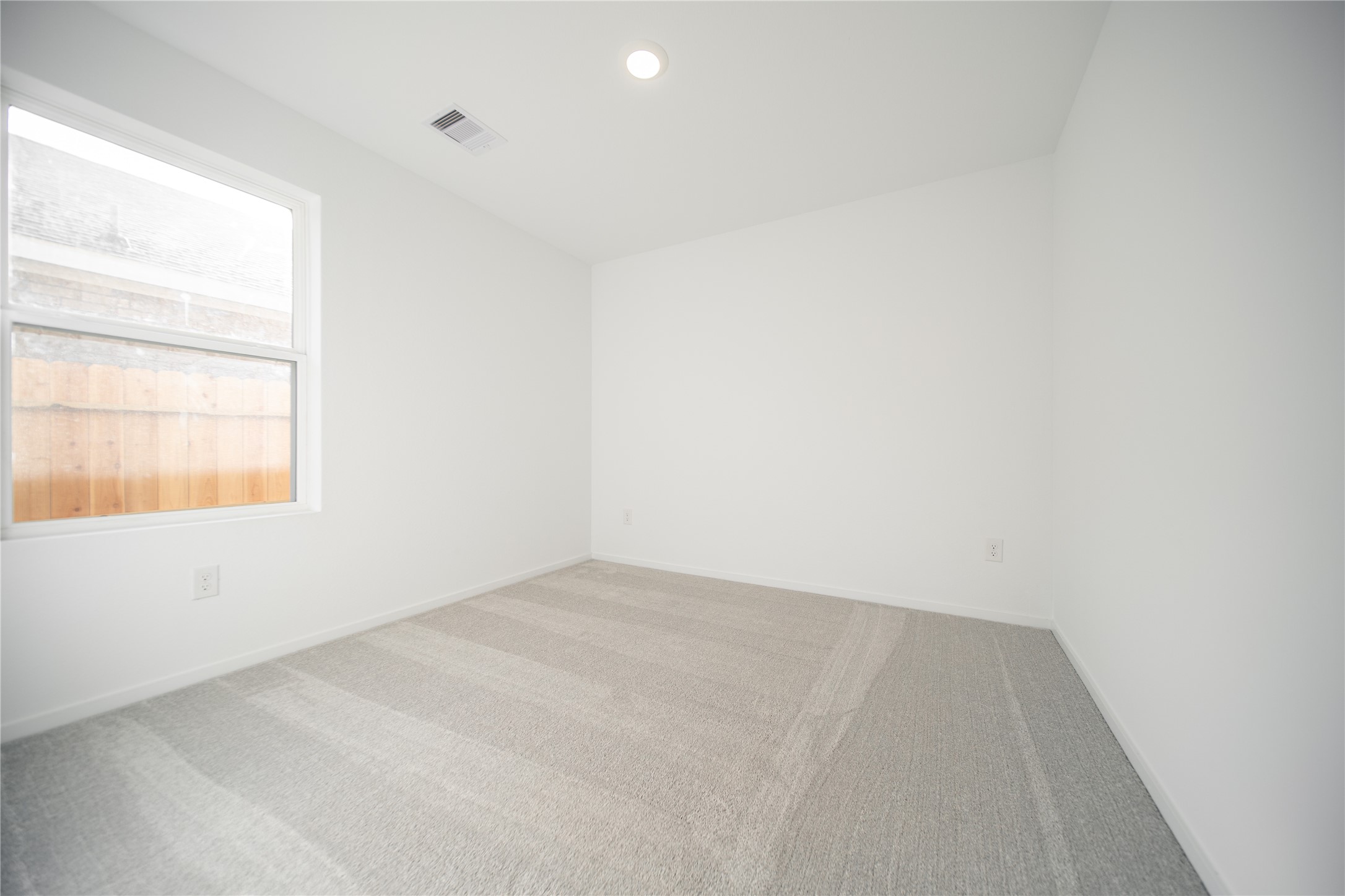 6631 Orange Daylily Lane Property Photo 9