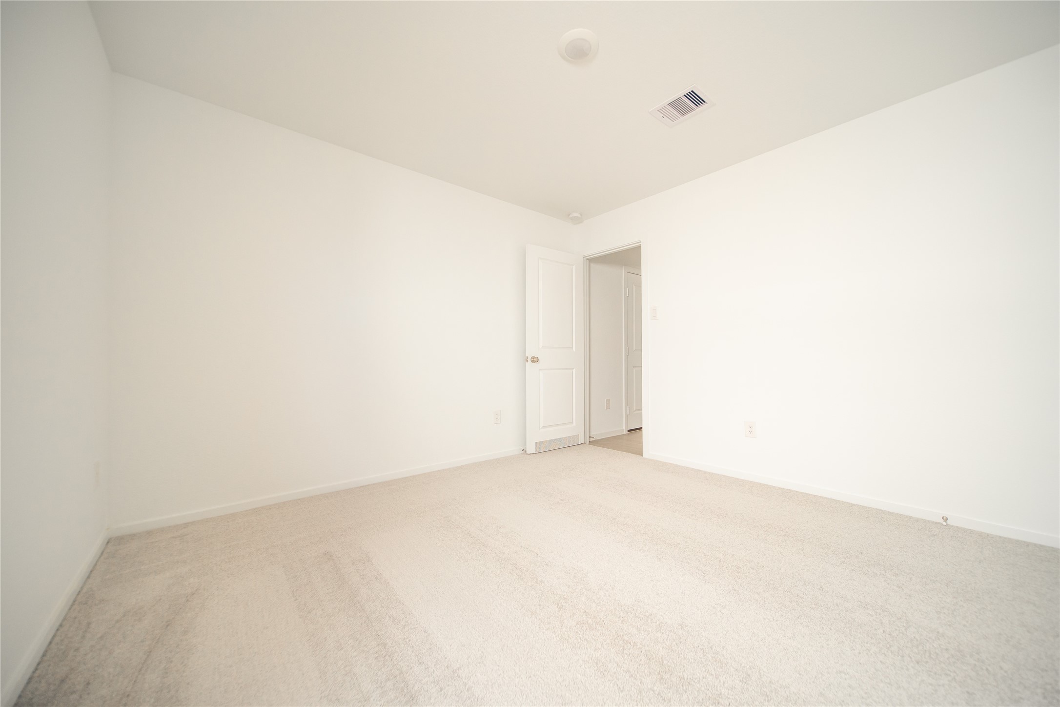 6631 Orange Daylily Lane Property Photo 11