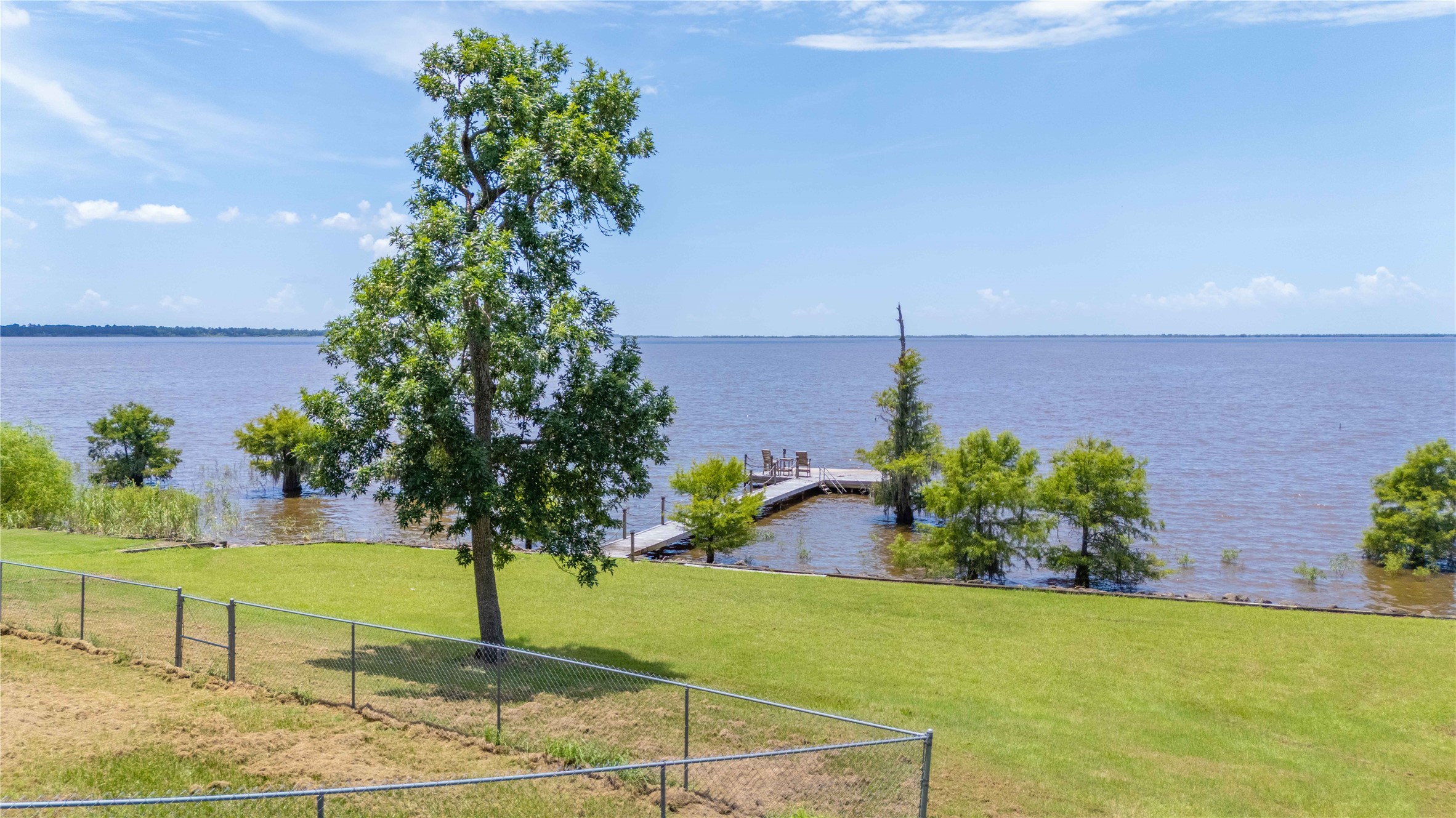 3843 Simon Road Property Photo 7