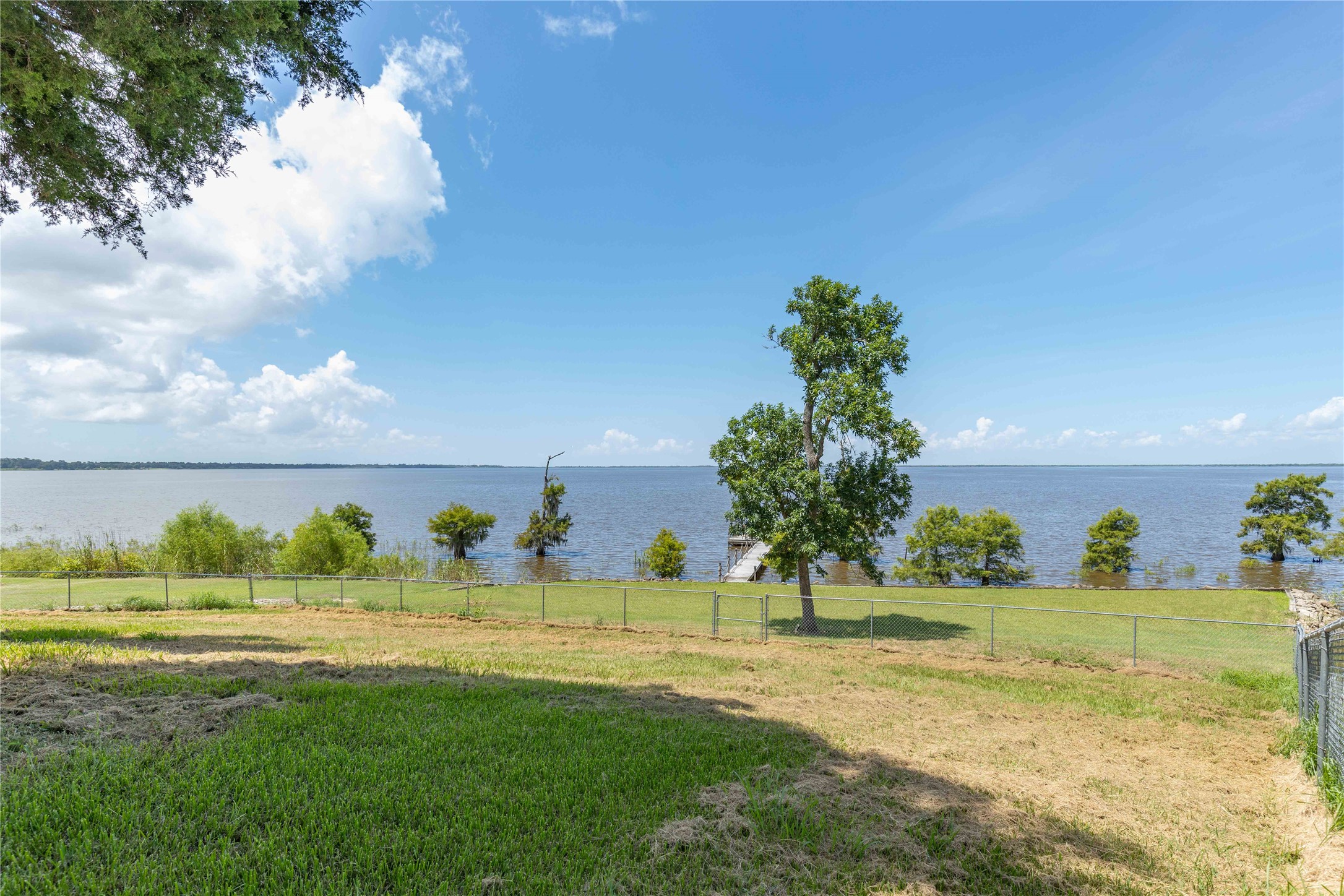 3843 Simon Road Property Photo 13