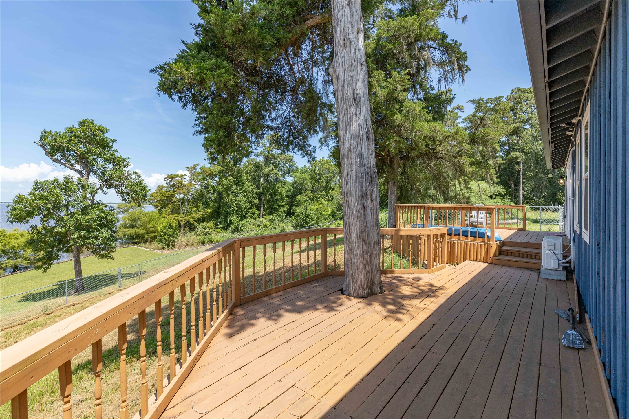 3843 Simon Road Property Photo 16